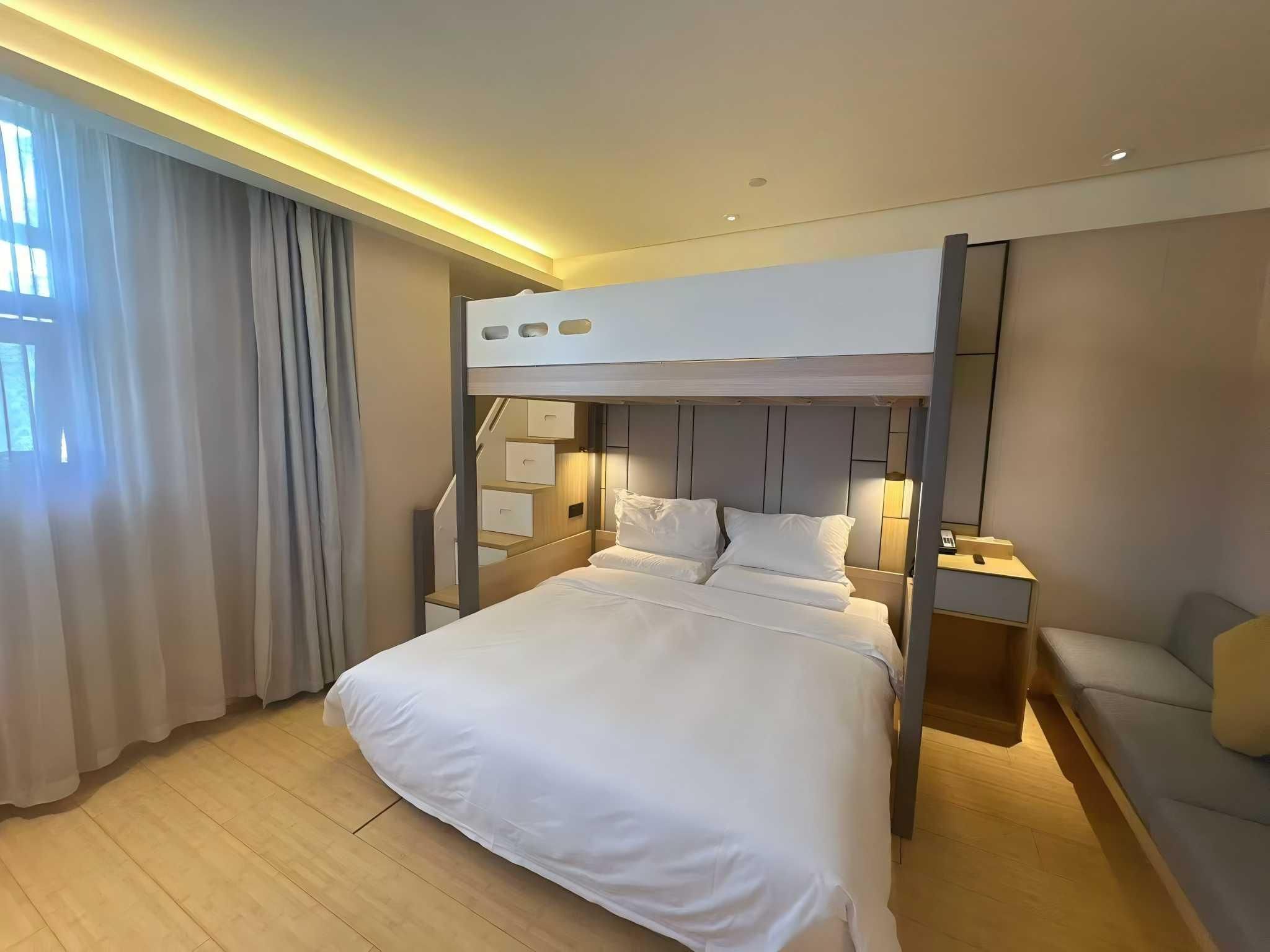 Huazhu - Themed Styled Room