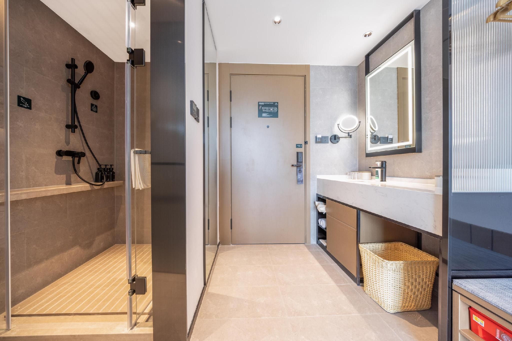 Executive room, Guest room, 1 Queen