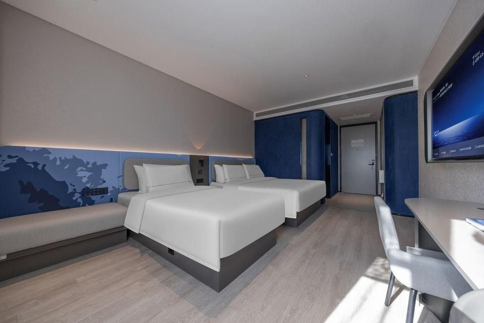 Atour - Select Family Room