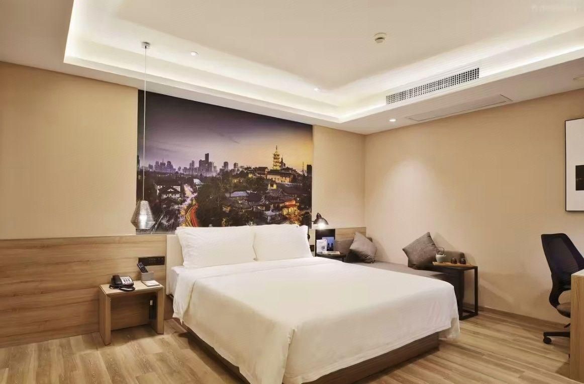 Atour - Elegant Room