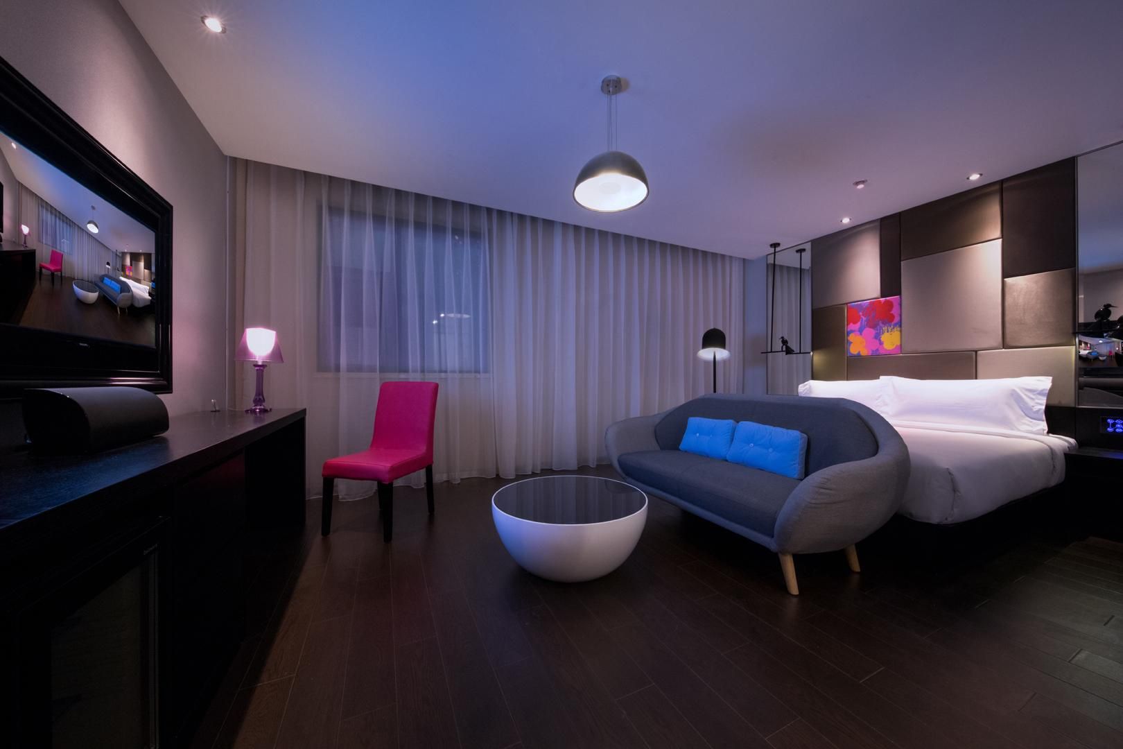 Huazhu - Deluxe Bed Room