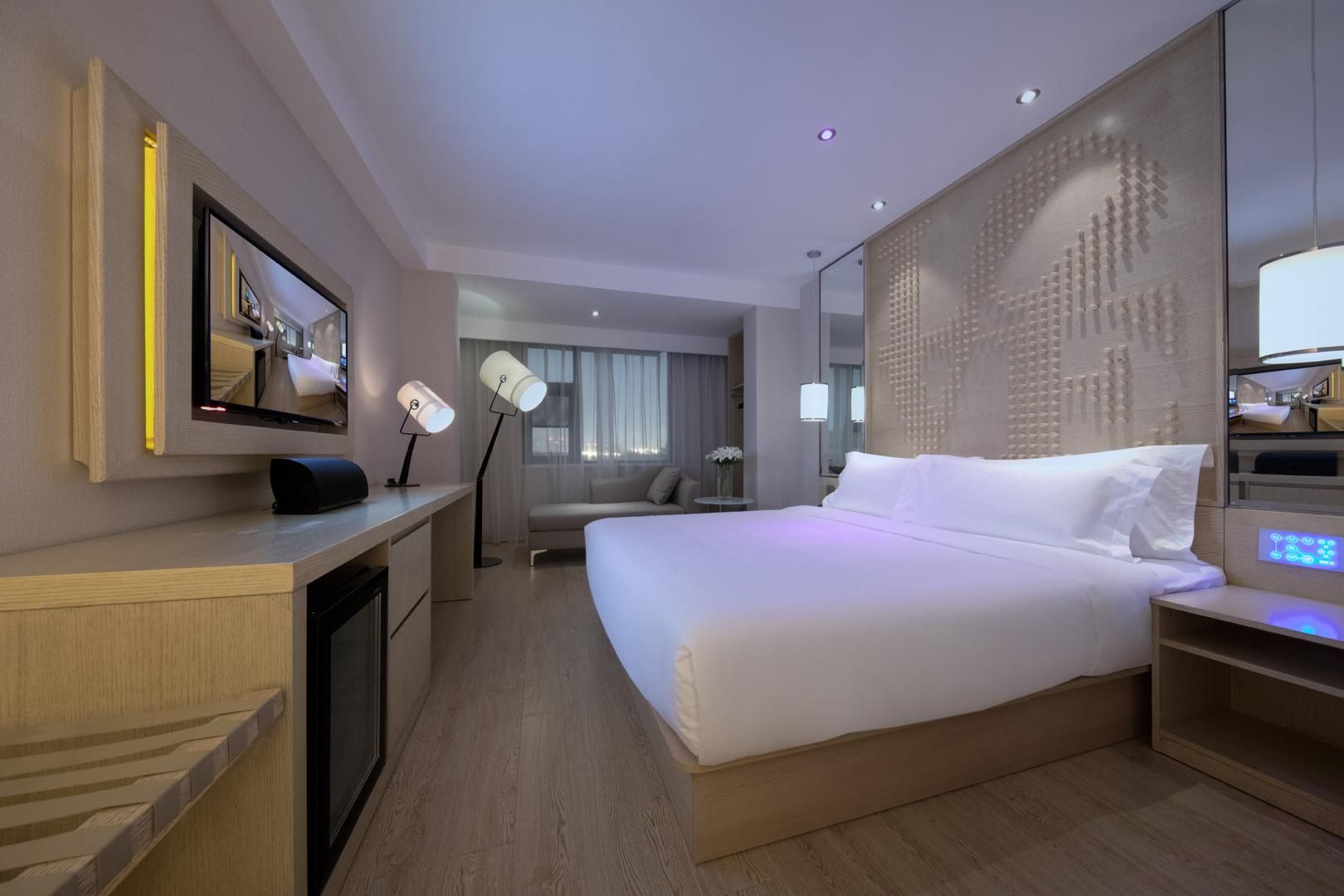 Huazhu - Deluxe Bed Room