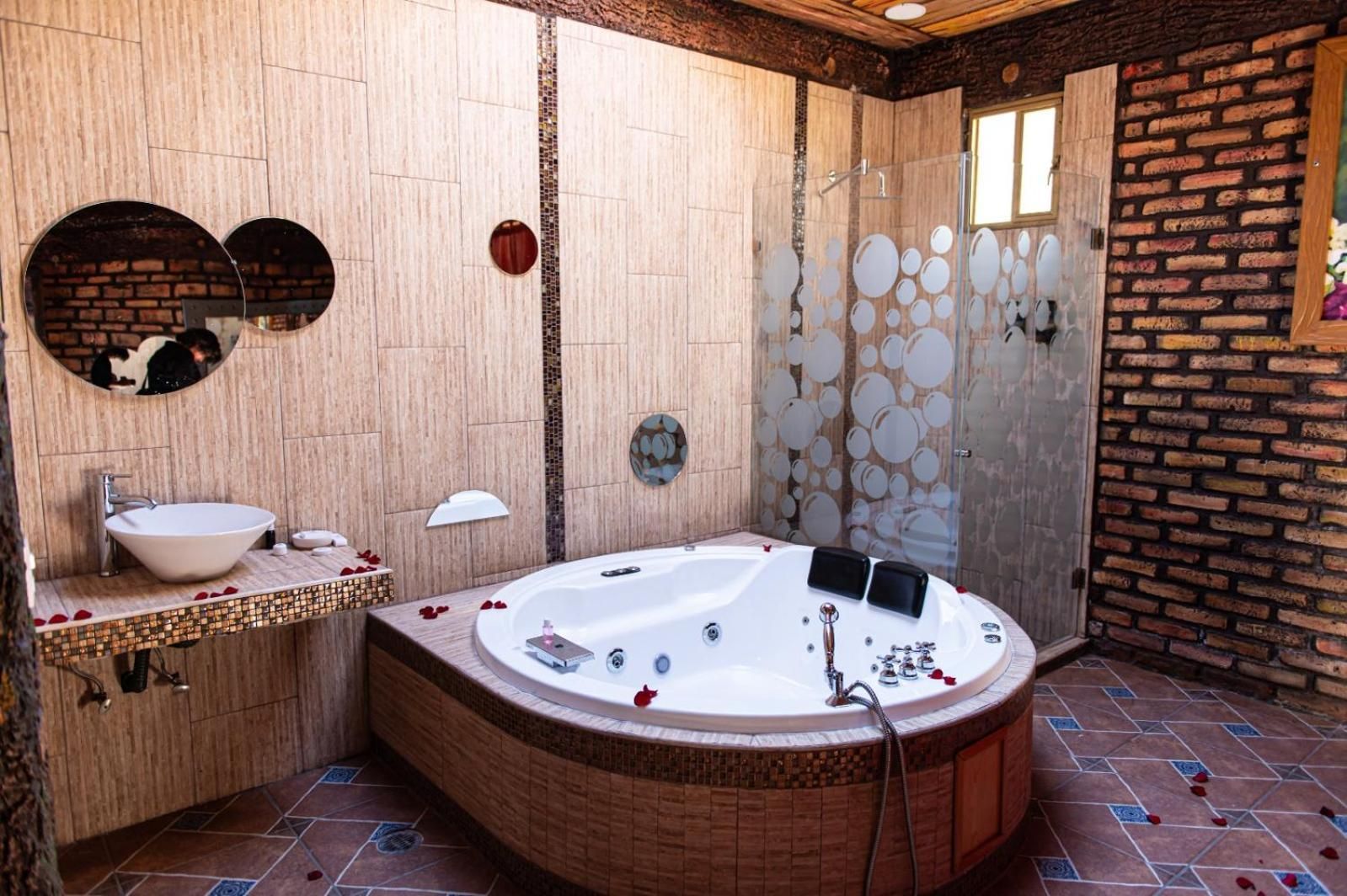 HOTEL & SPA LOS AGAVES Tepotzotlan Superior Queen Room 3