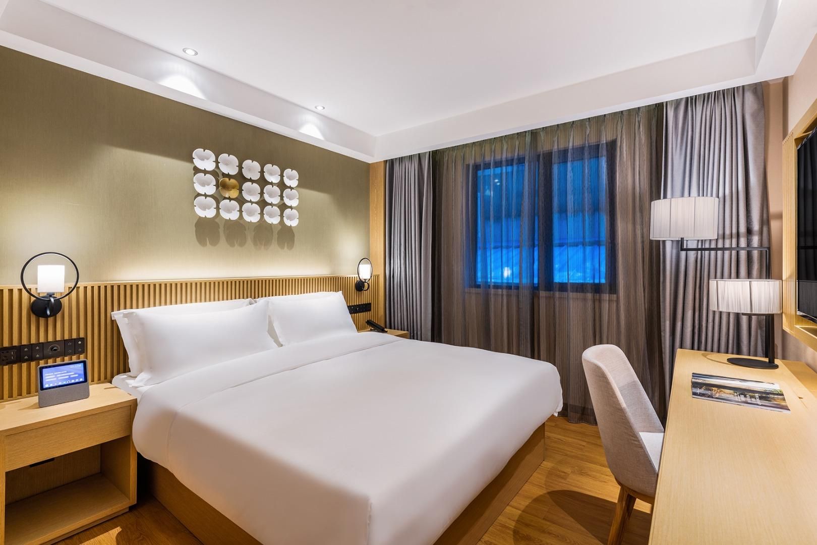 Huazhu - Business Bed Room