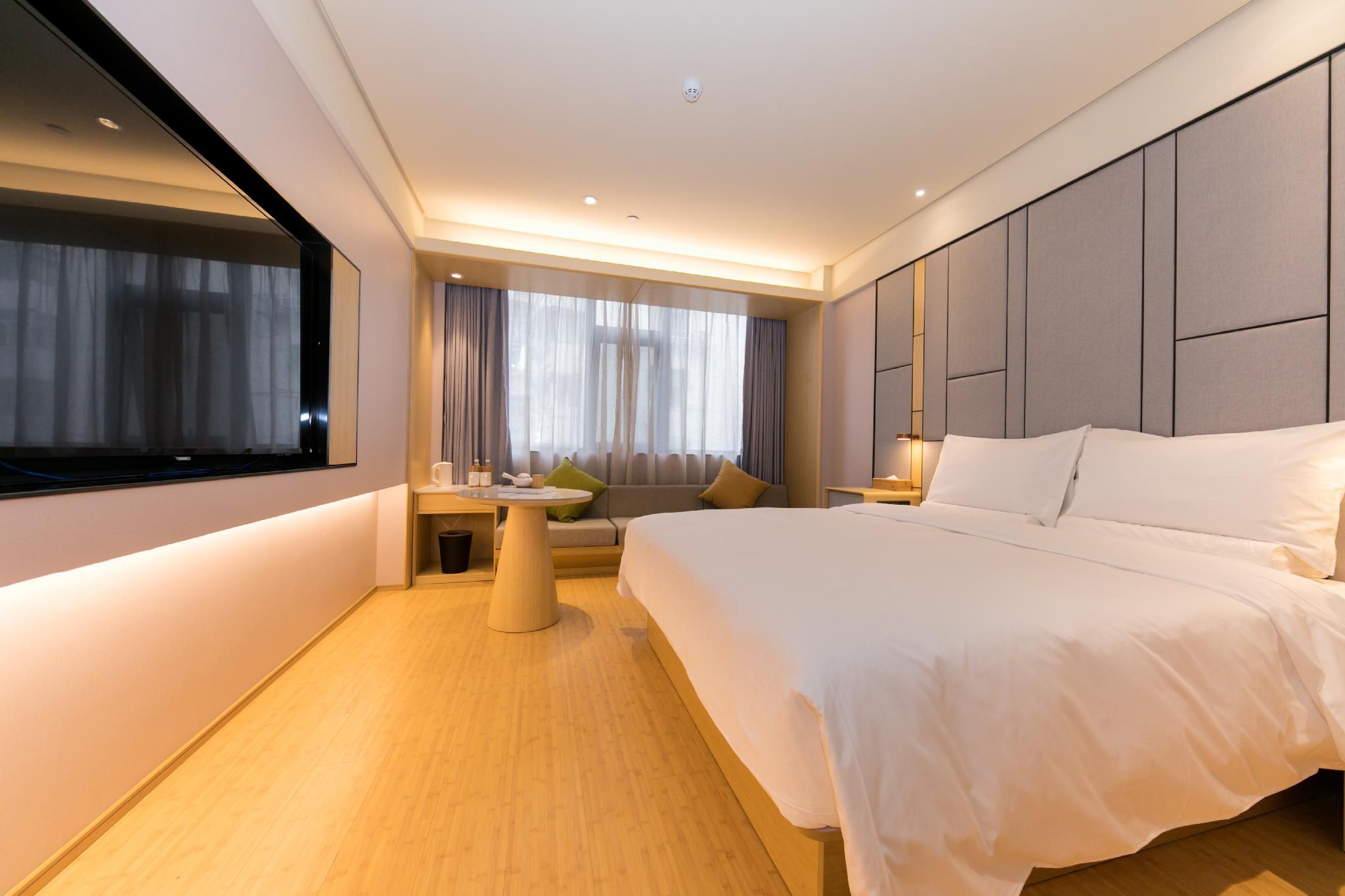 Huazhu - Superior BedRoom