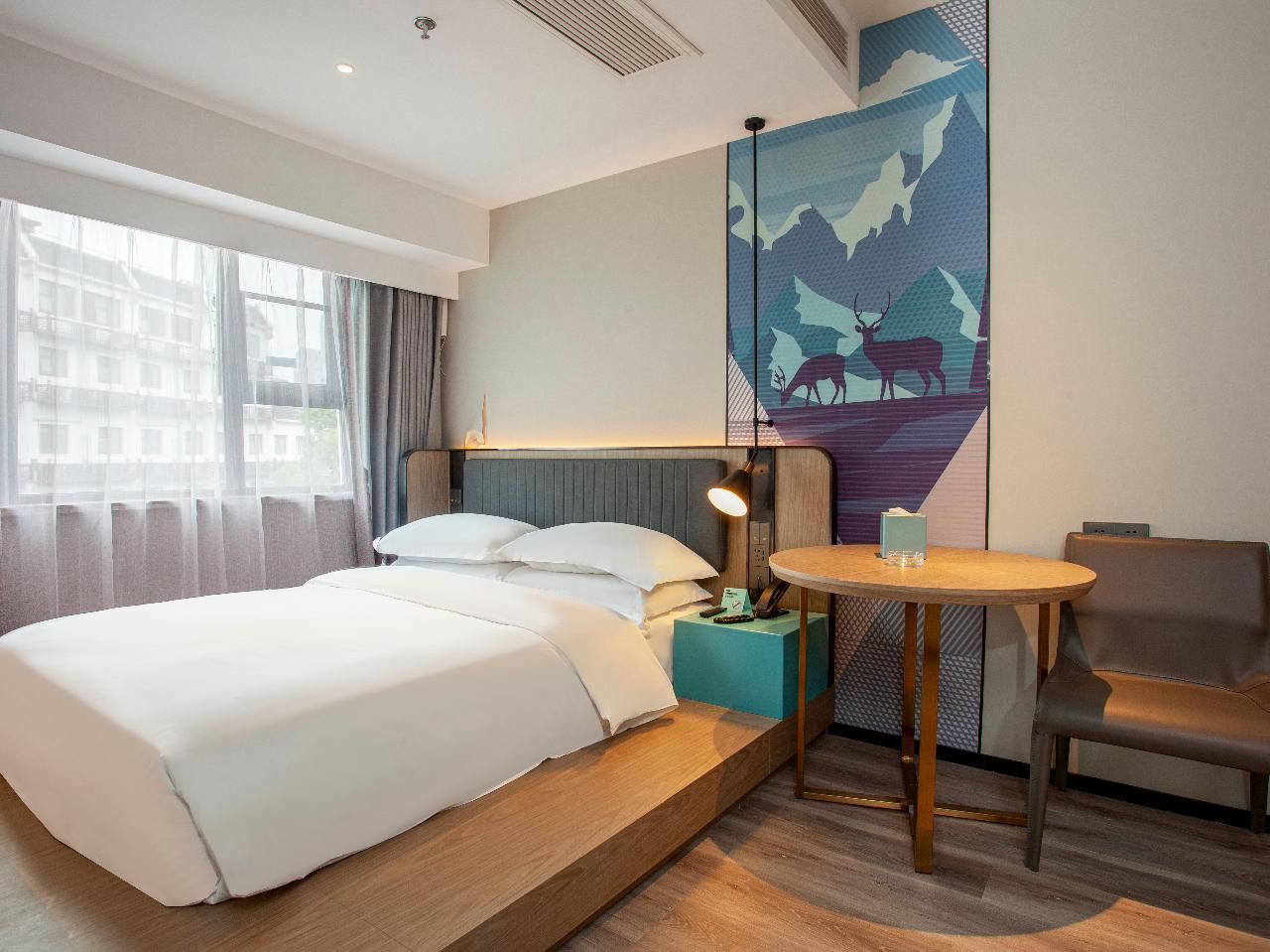 Comfort Queen Room