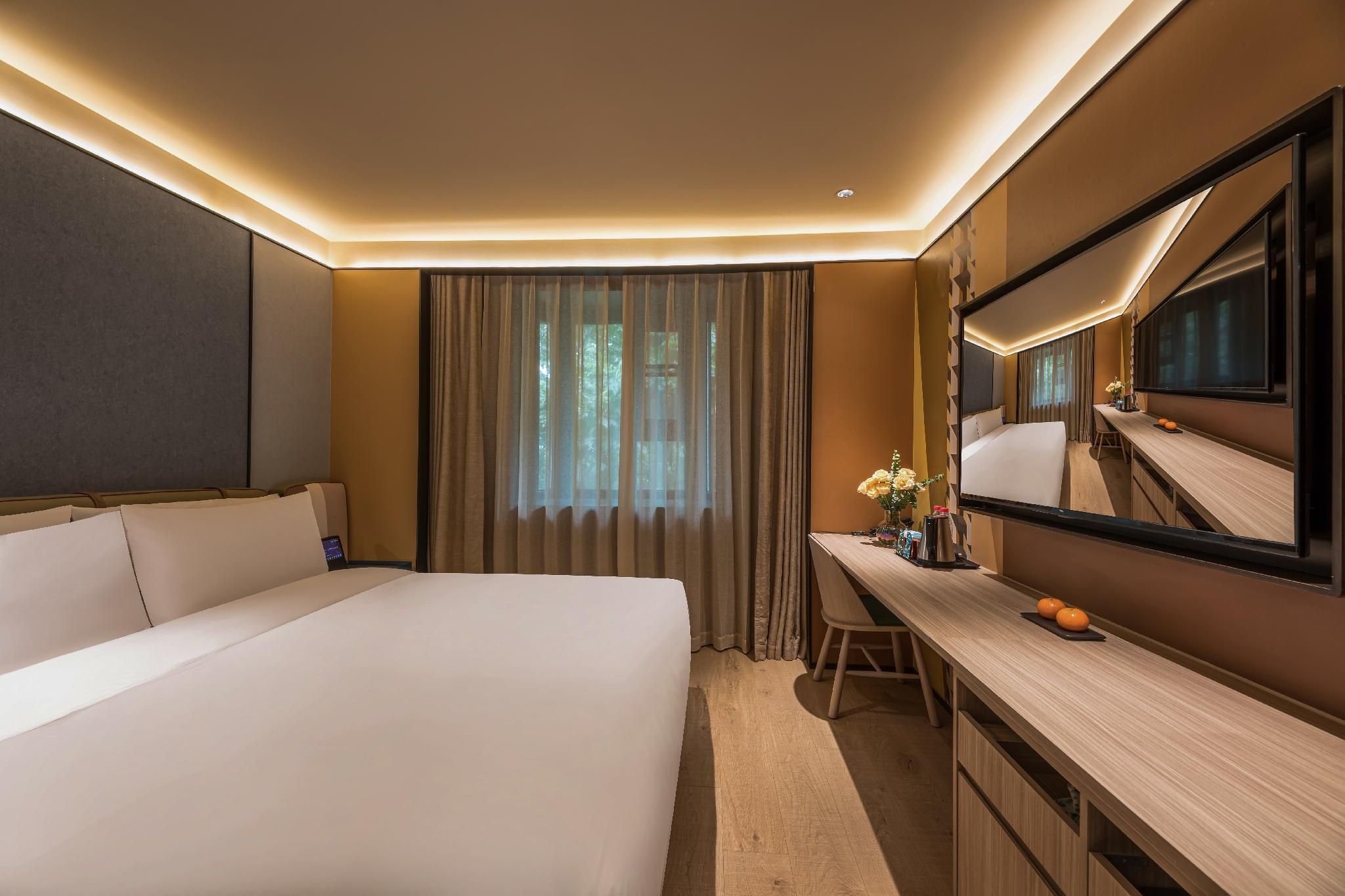 Huazhu - Deluxe Bed Room