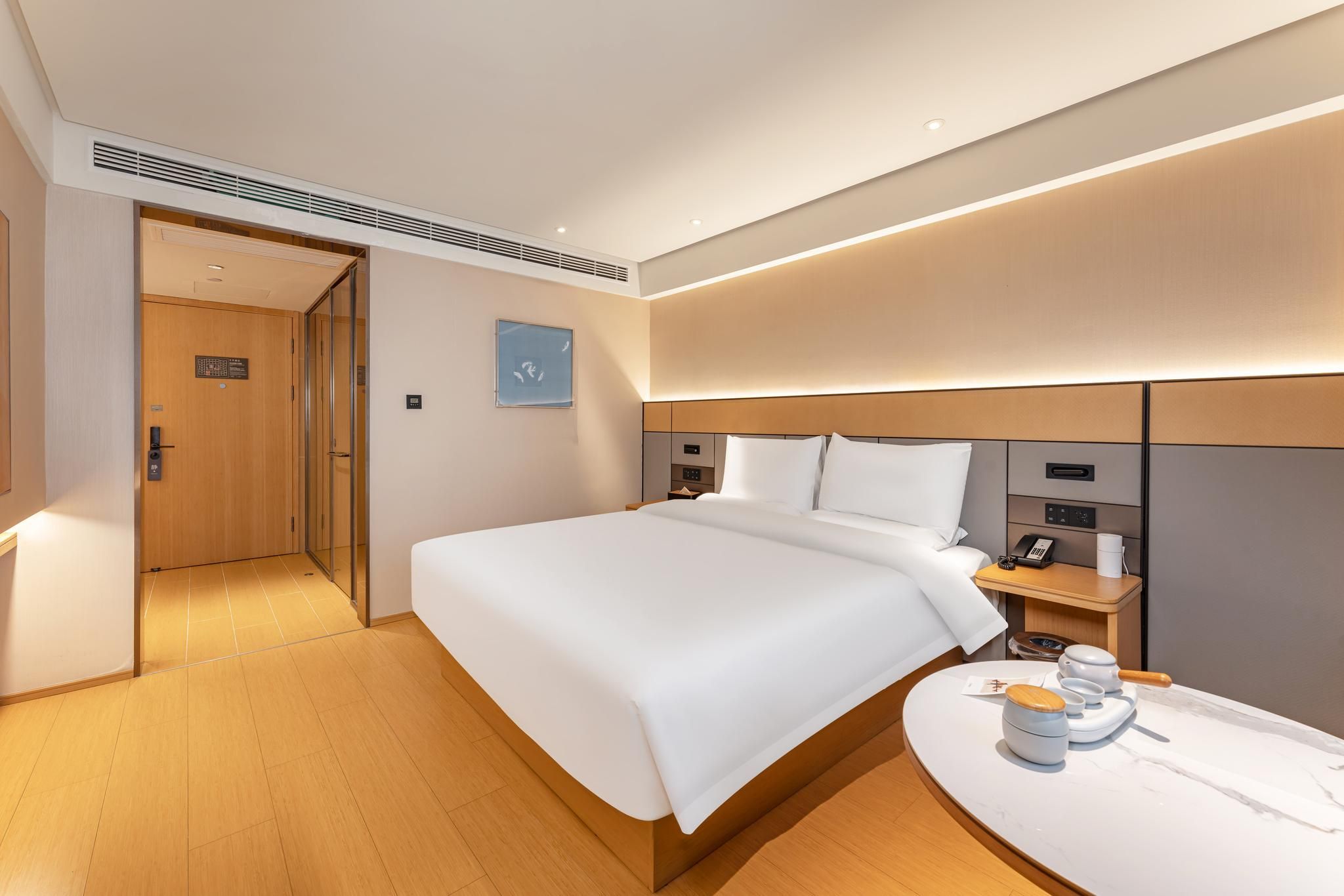 Business Queen Bed Room