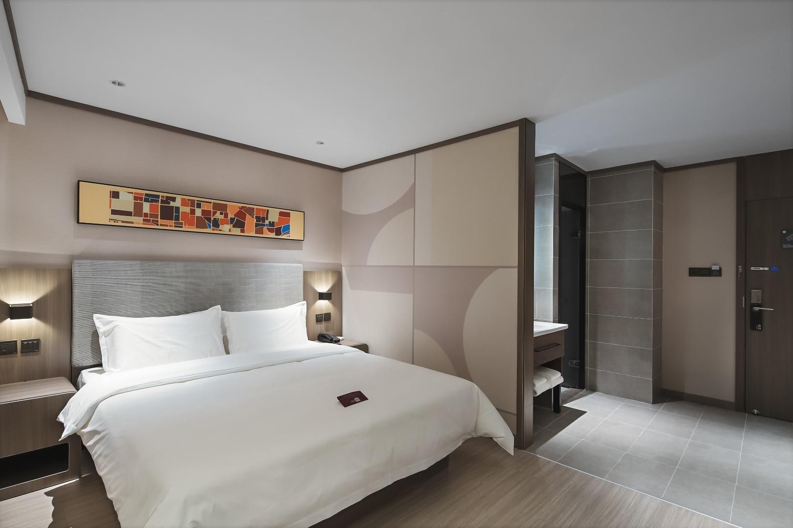 Huazhu - Superior BedRoom