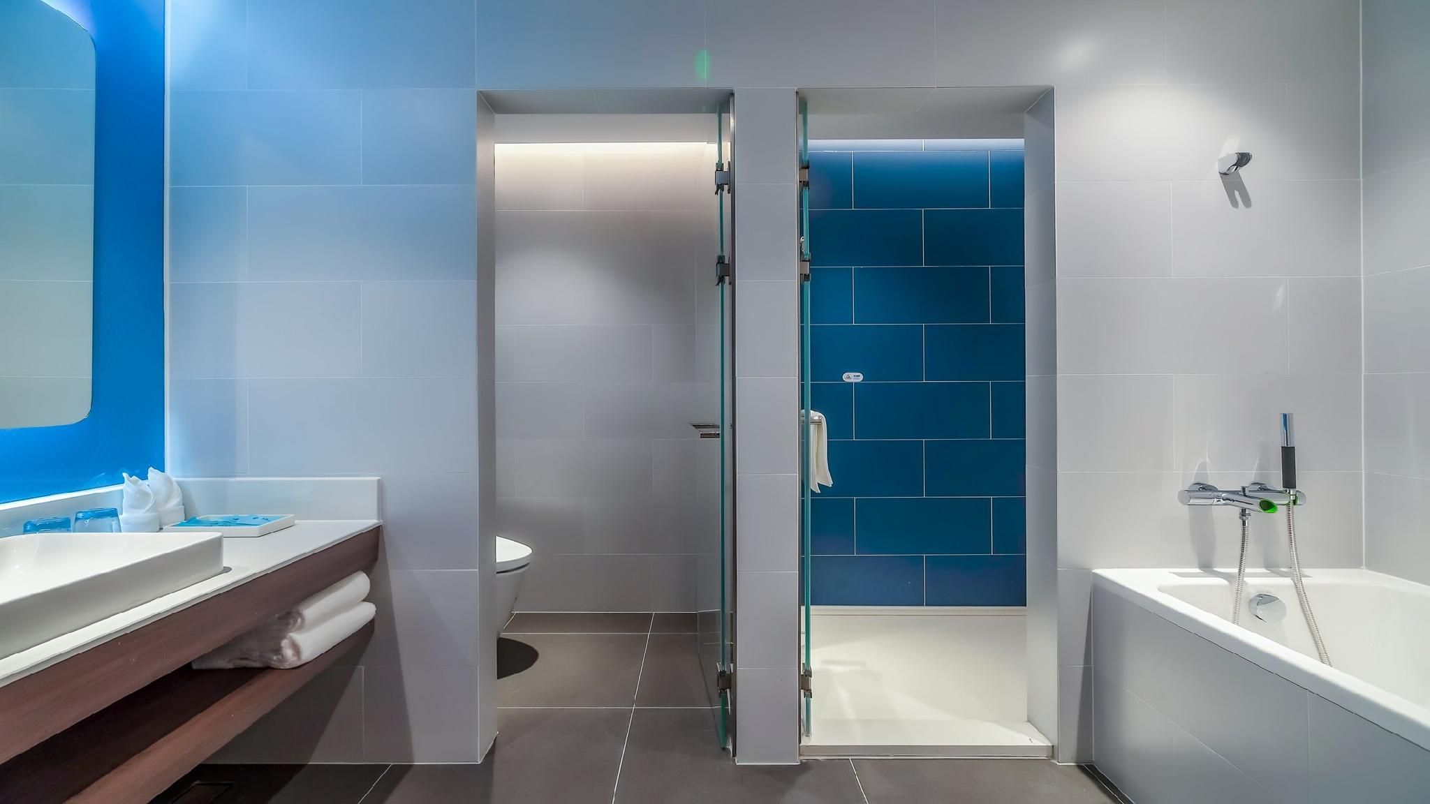 1 Bedroom Suite