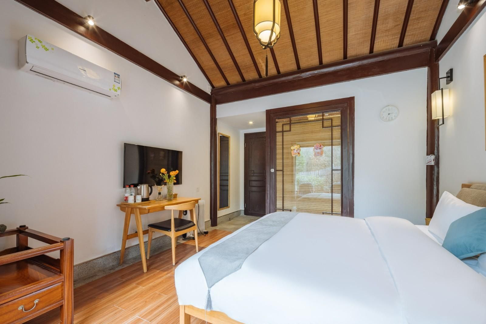 Floral - Mountain View King Room, Shicheng