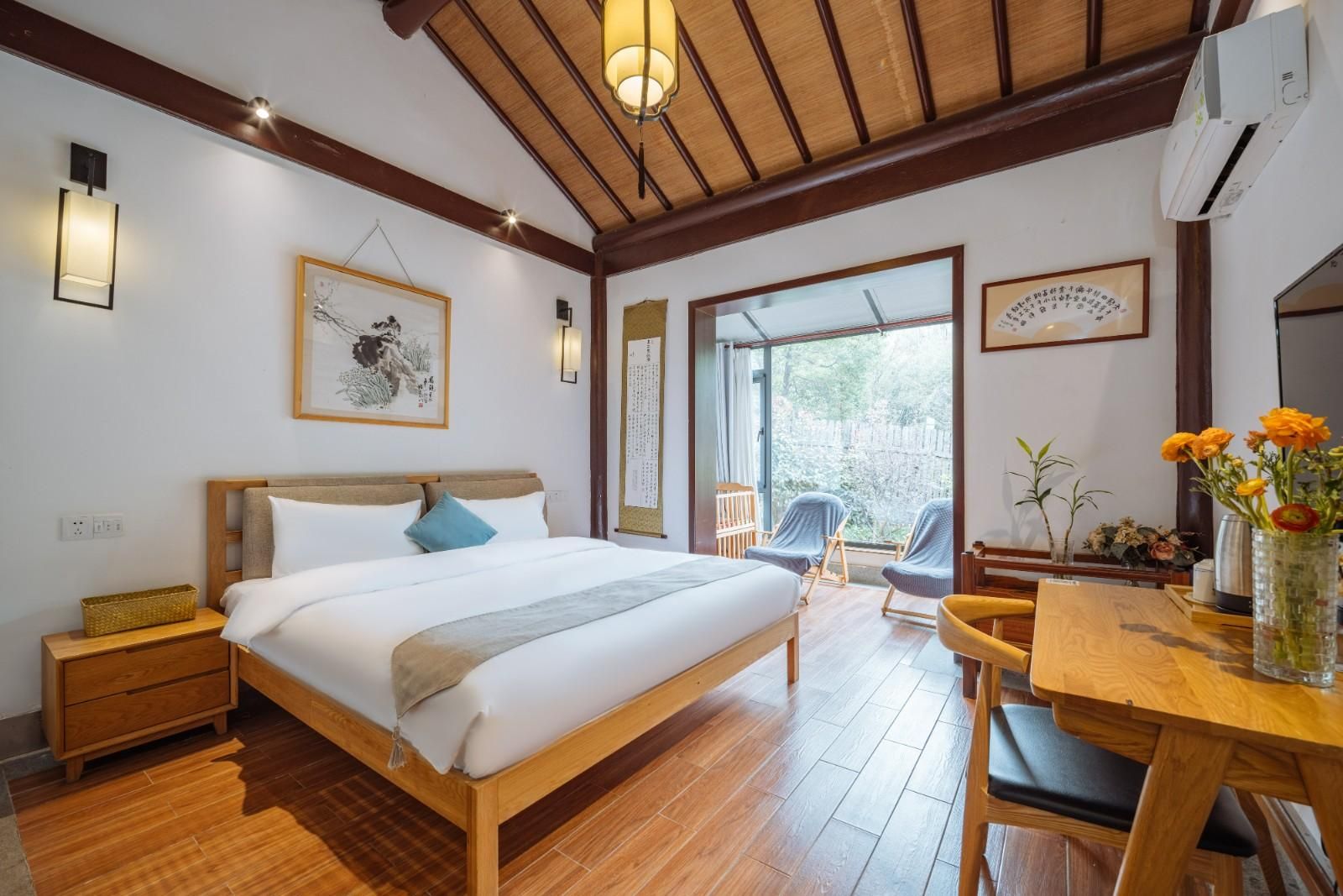 Floral - Mountain View King Room, Shicheng