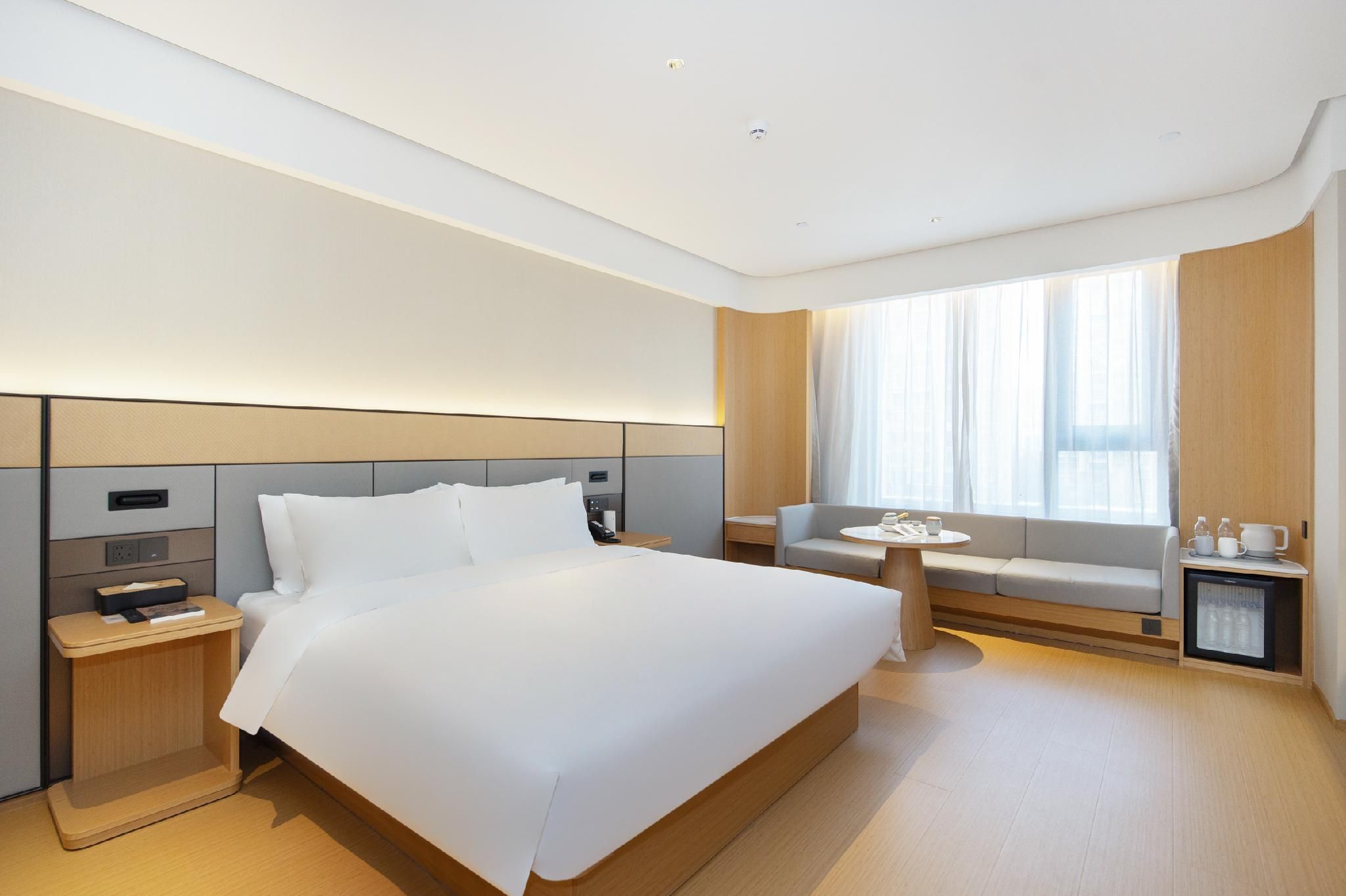 Huazhu - Superior BedRoom