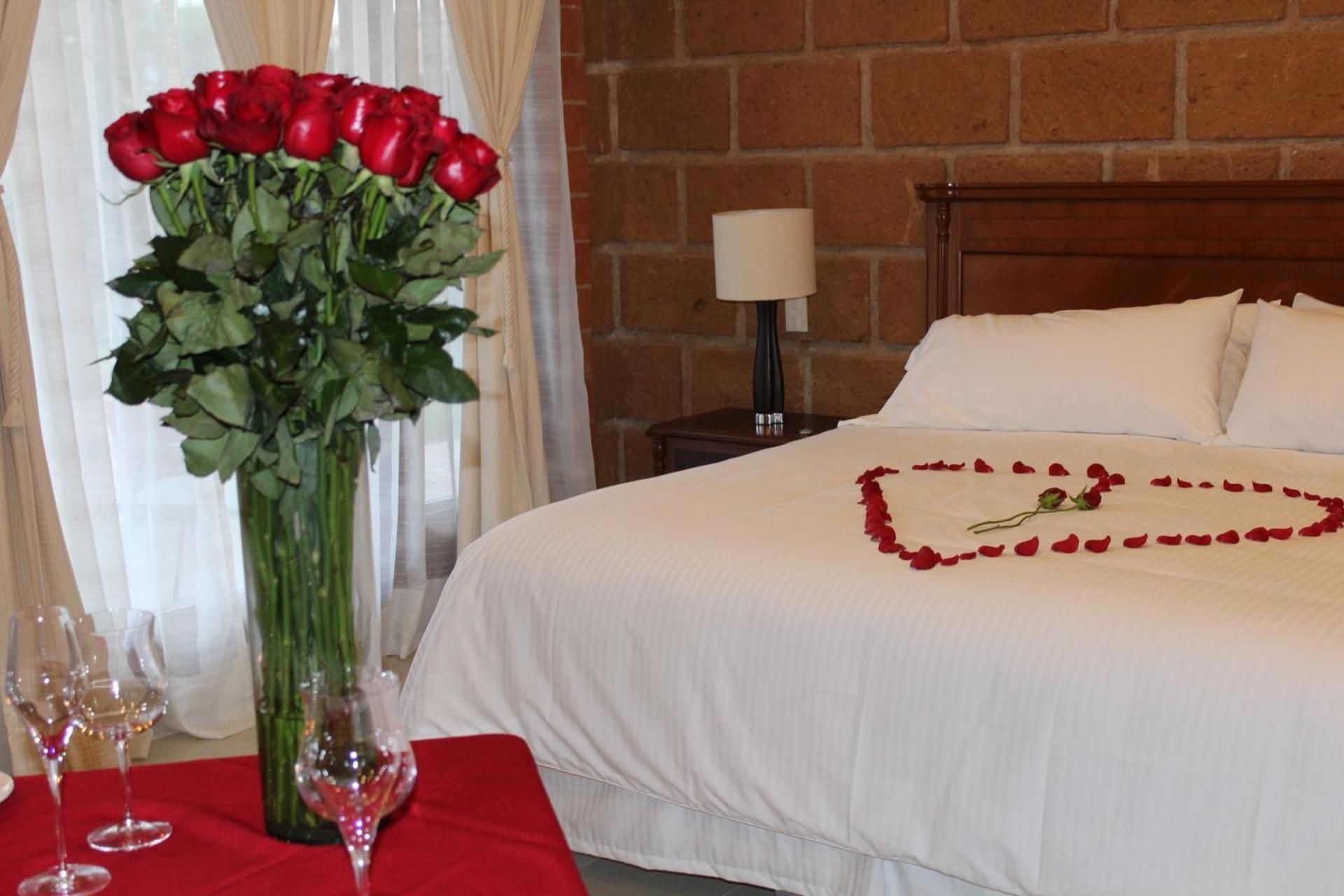 Deluxe Suite with Spa Bath
