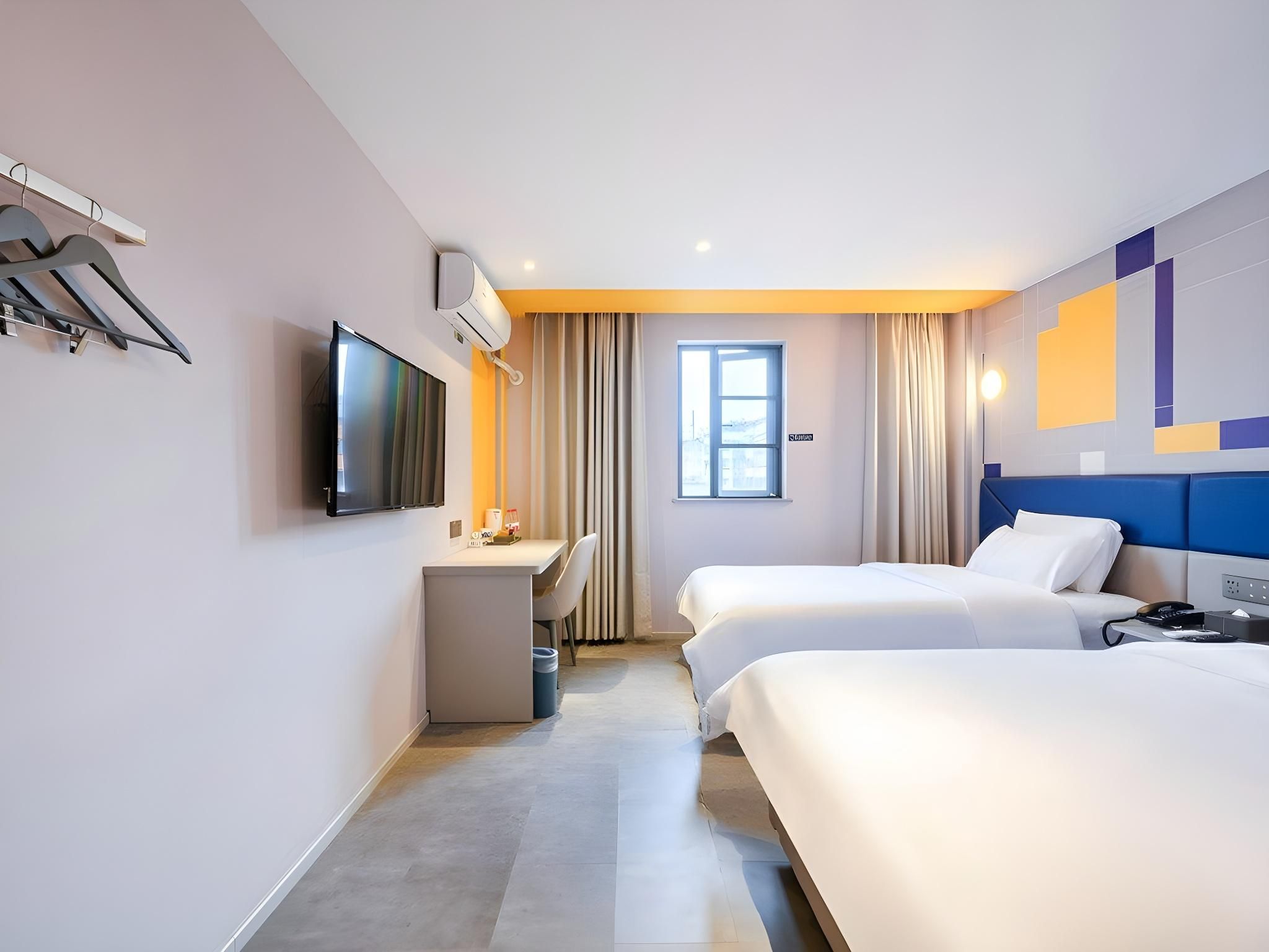 WH - New 7 Days Zizai Twin Room