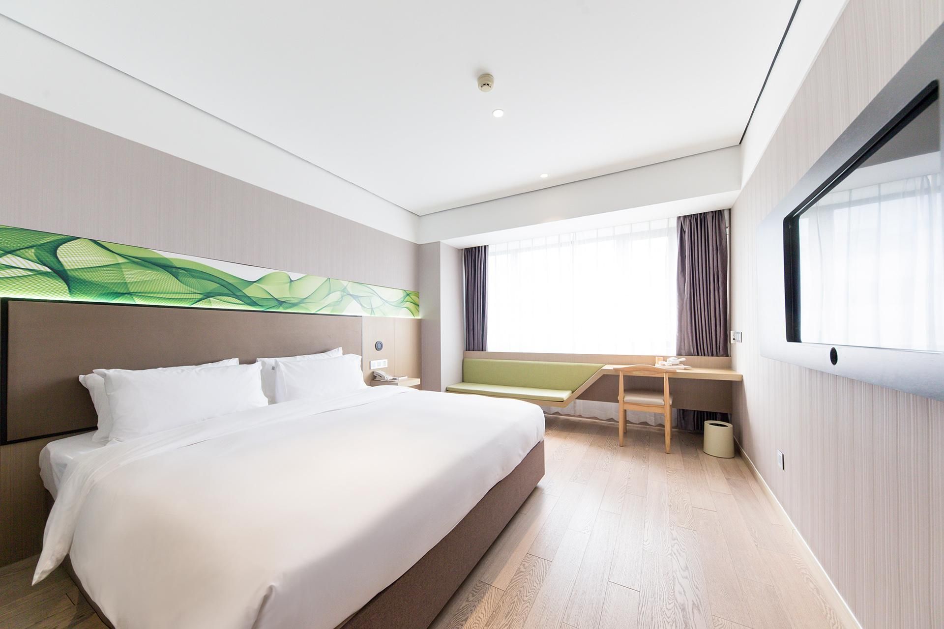 Huazhu - Superior Bed Room