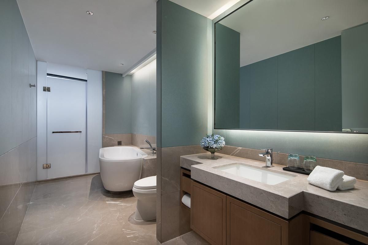 Executive King Room