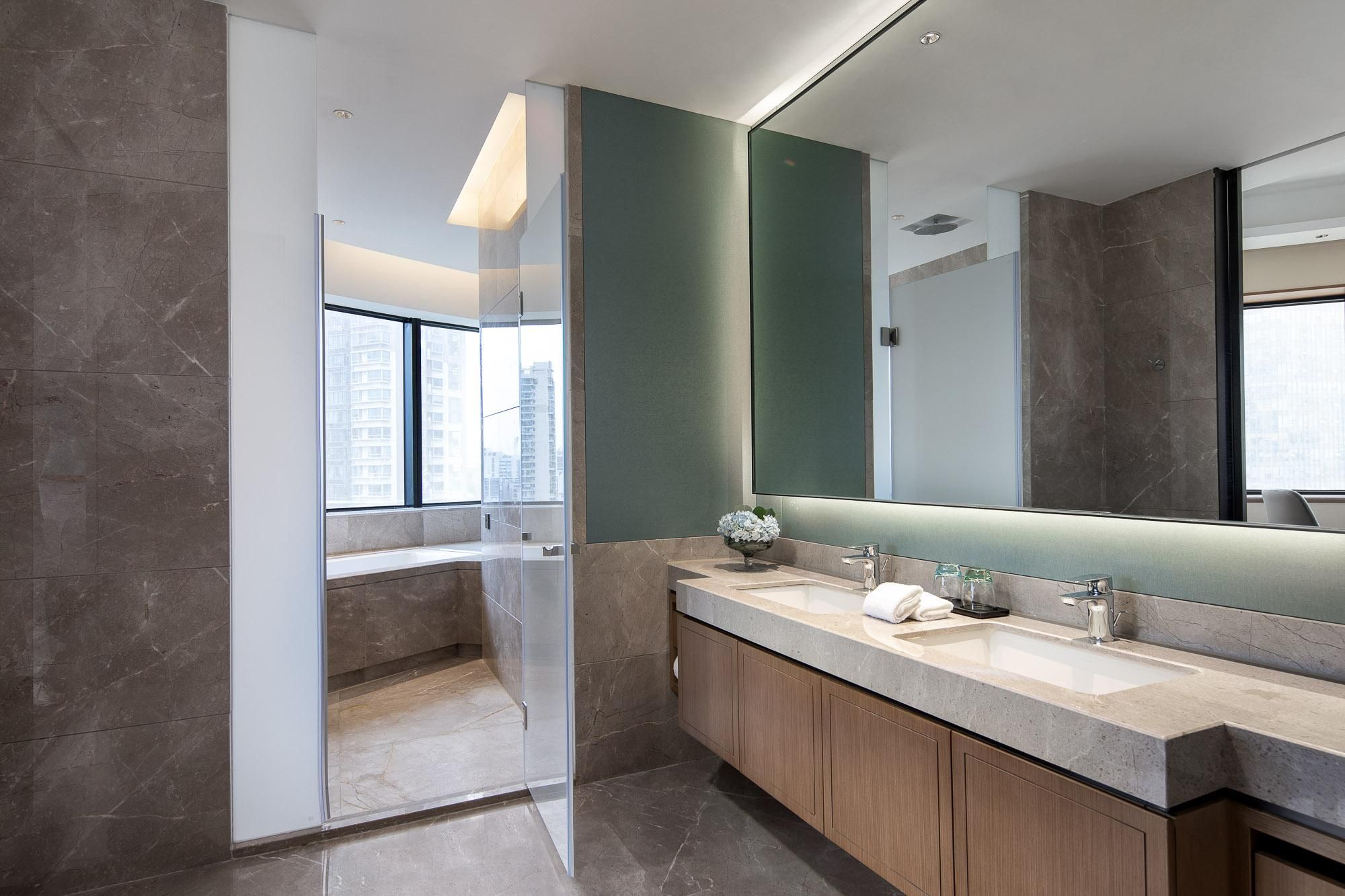 Grand Executive Room
