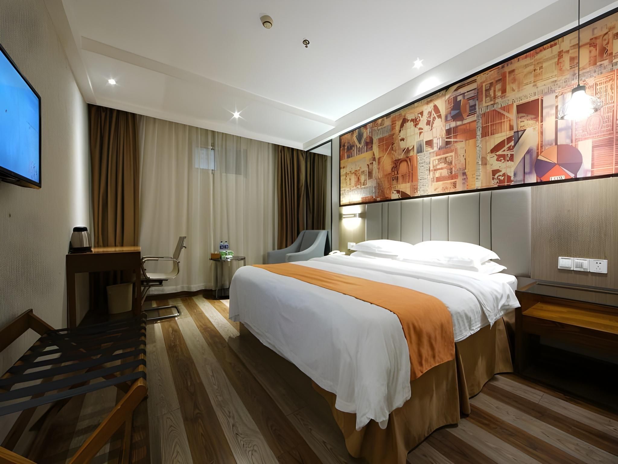 GTR - One 1.5M Bed Guest Room with Aisle window