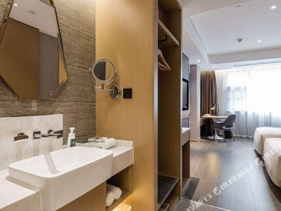 Jimu Twin Room