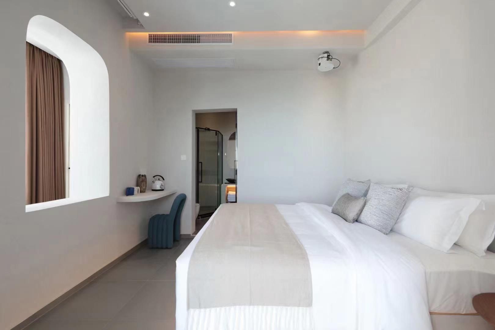 Windmill Junior Suite
