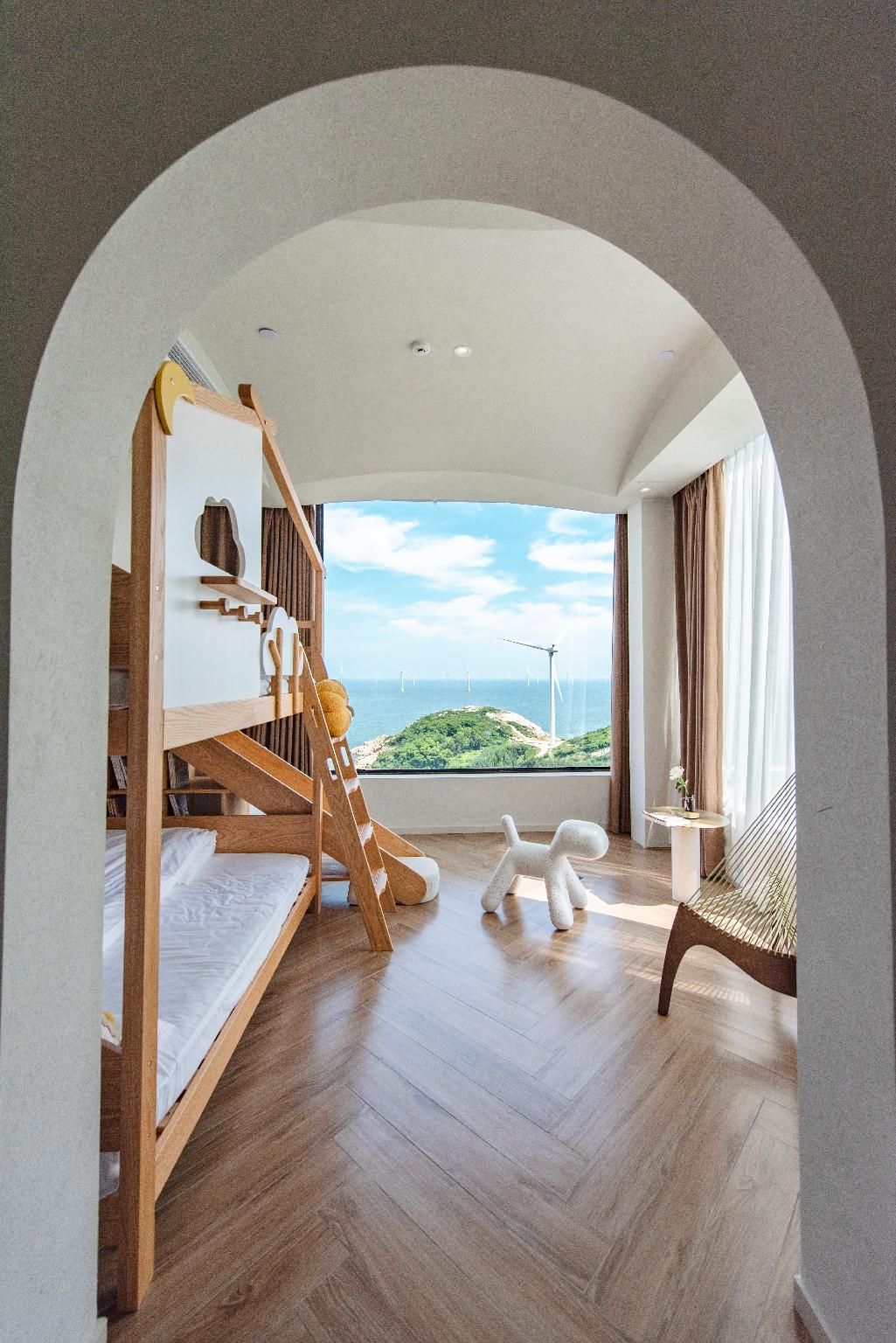 Family Twin Suite