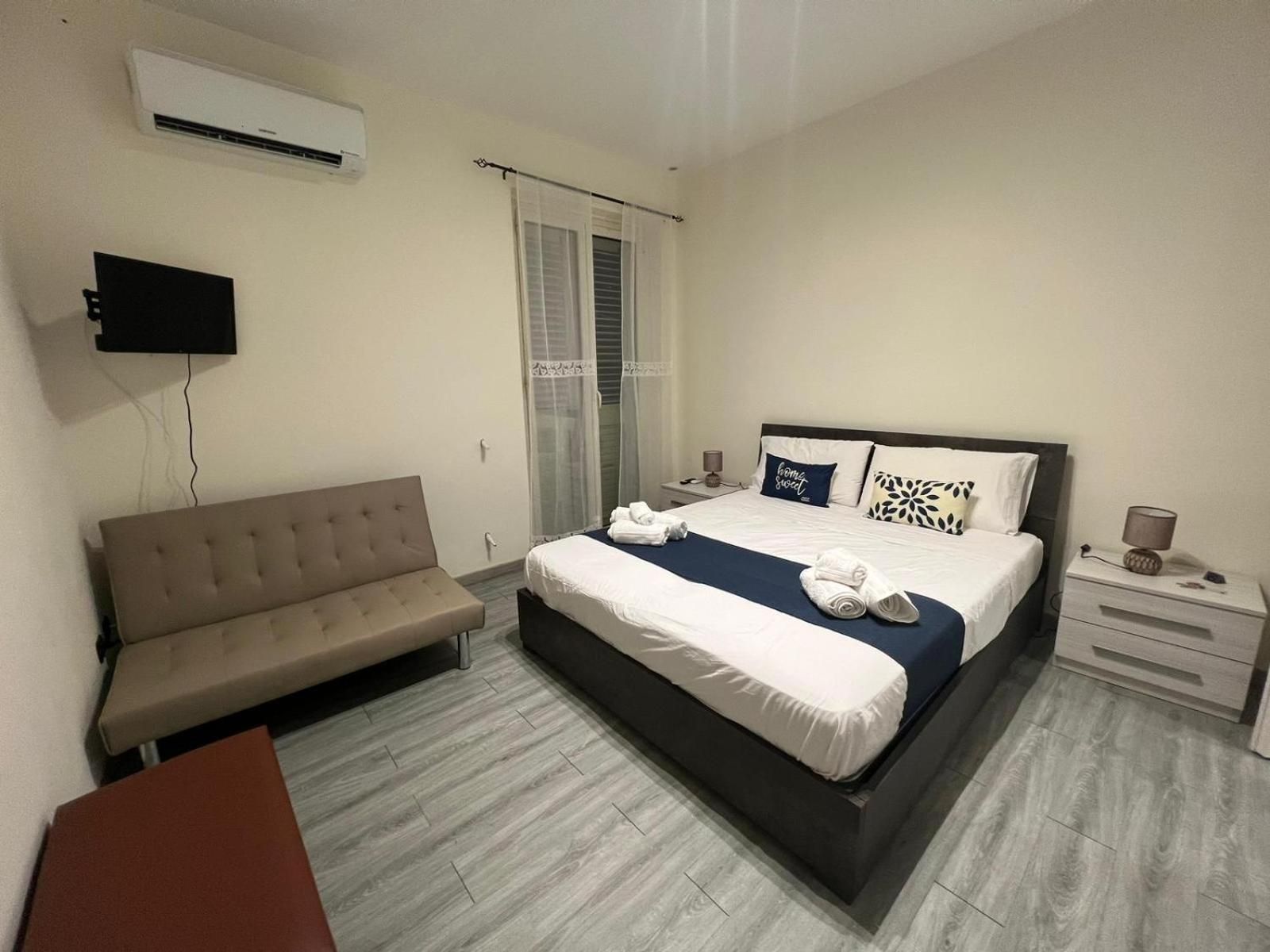 Queen Room with Balcony