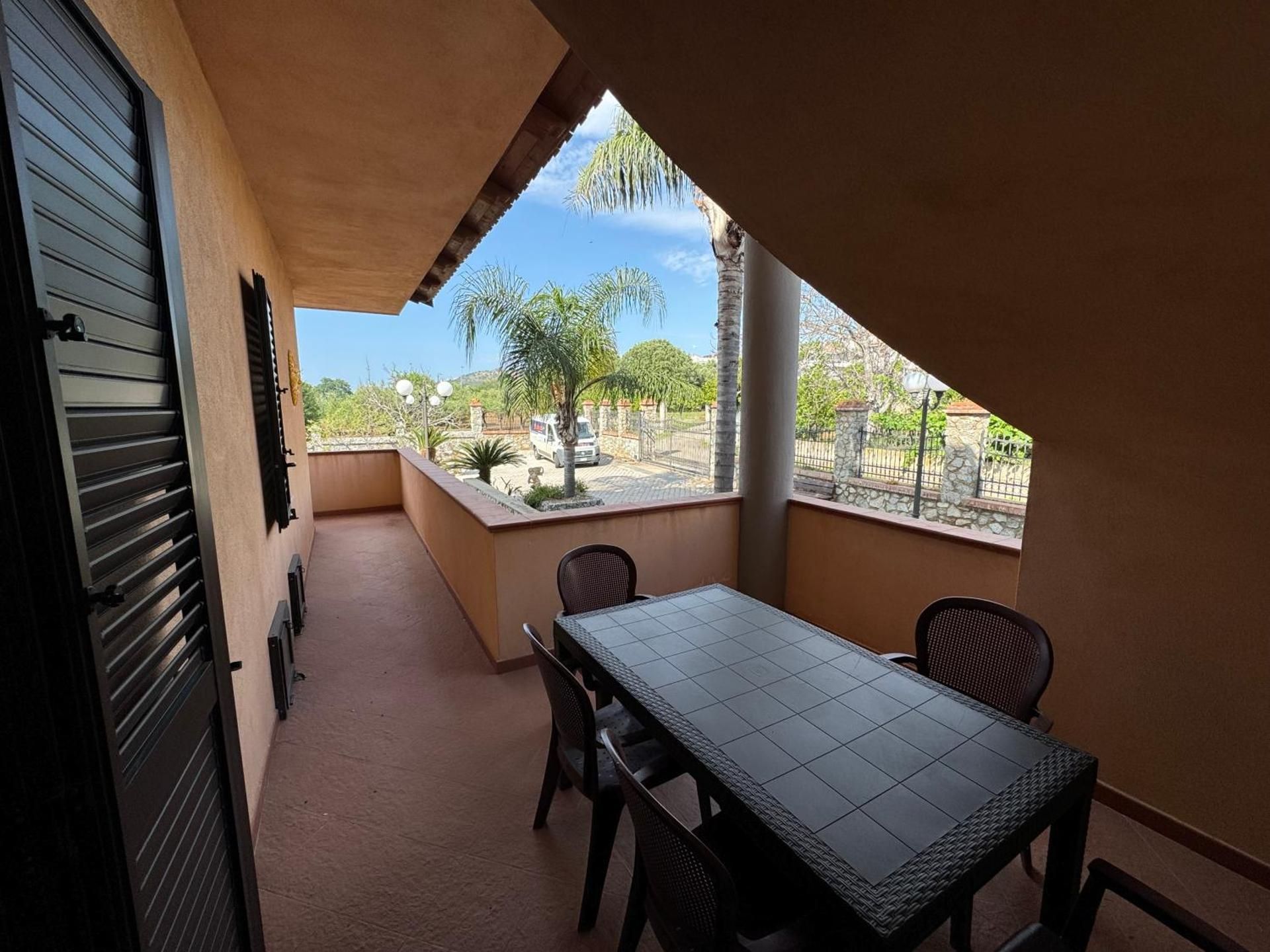 Superior One-Bedroom Apartment with Balcony