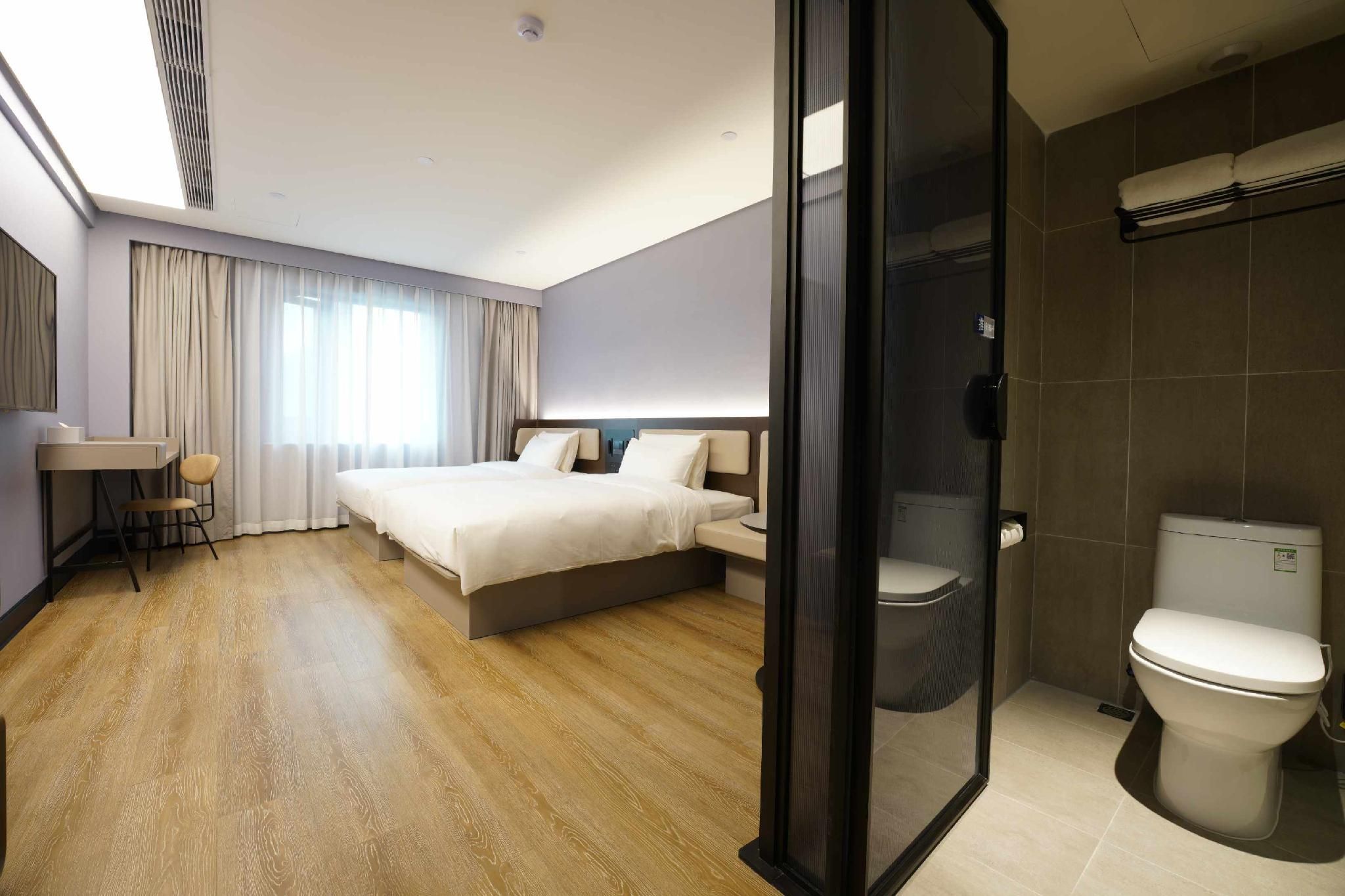 Huazhu - Deluxe Twin Room