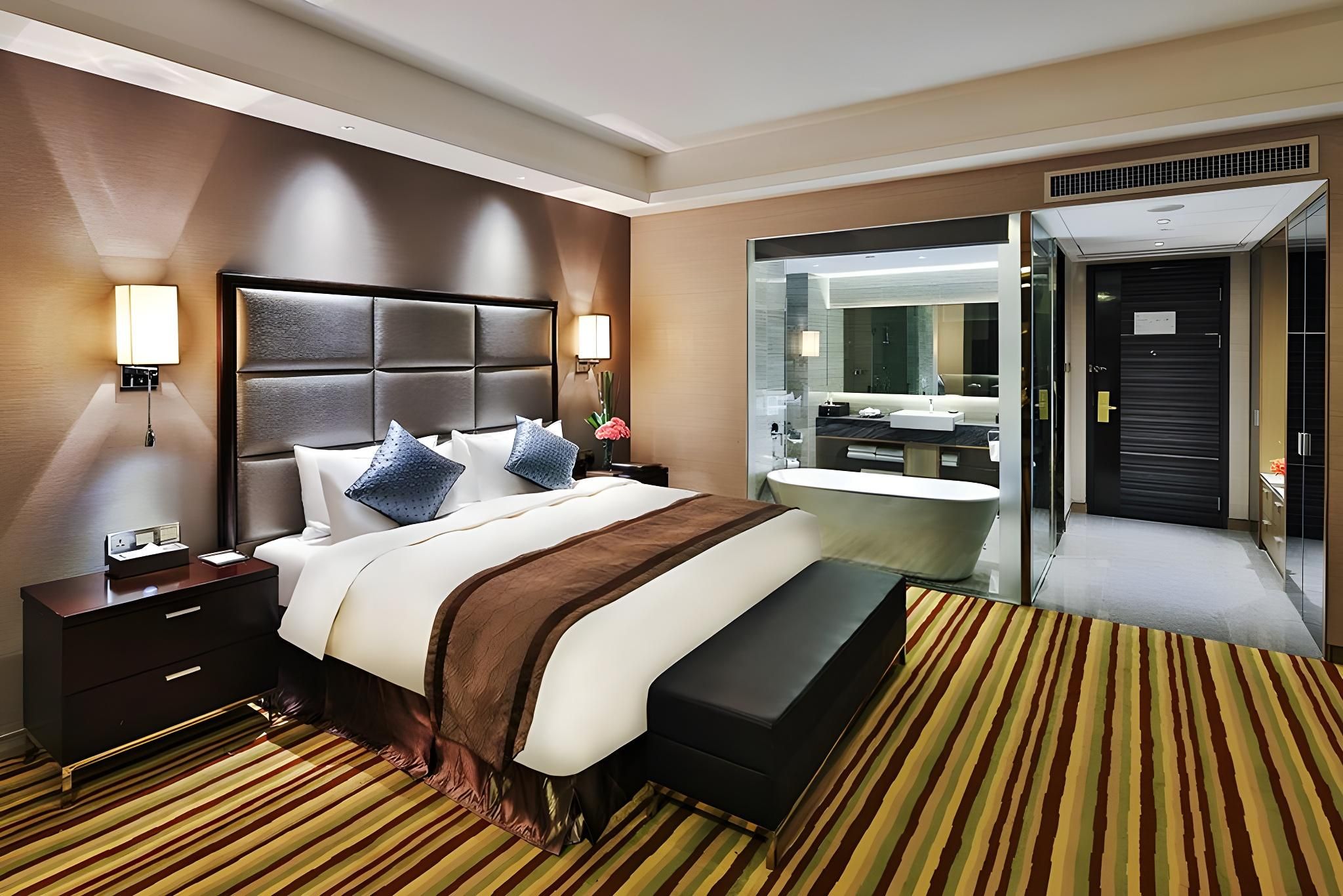 Deluxe King Bed Room
