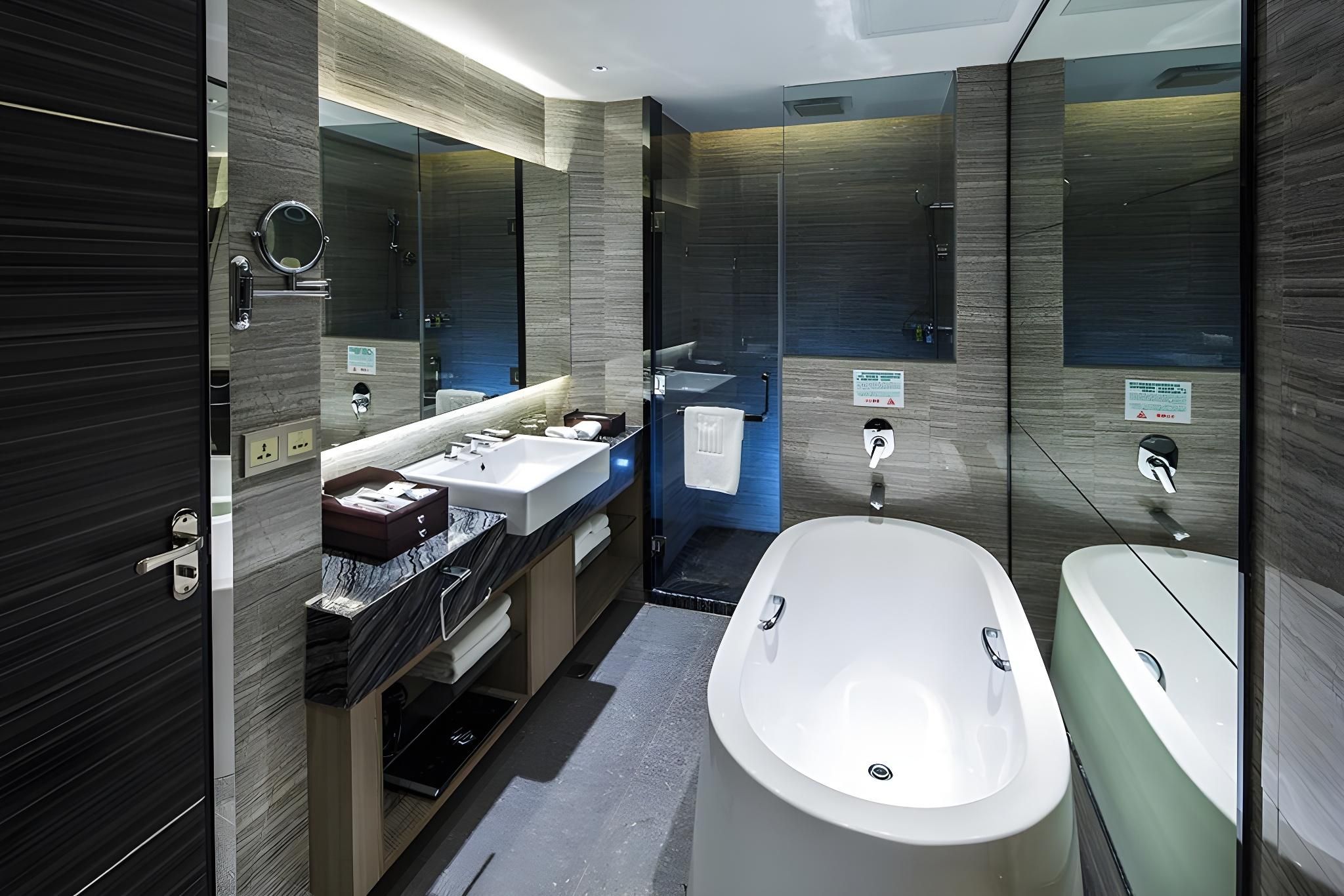 Suite with View