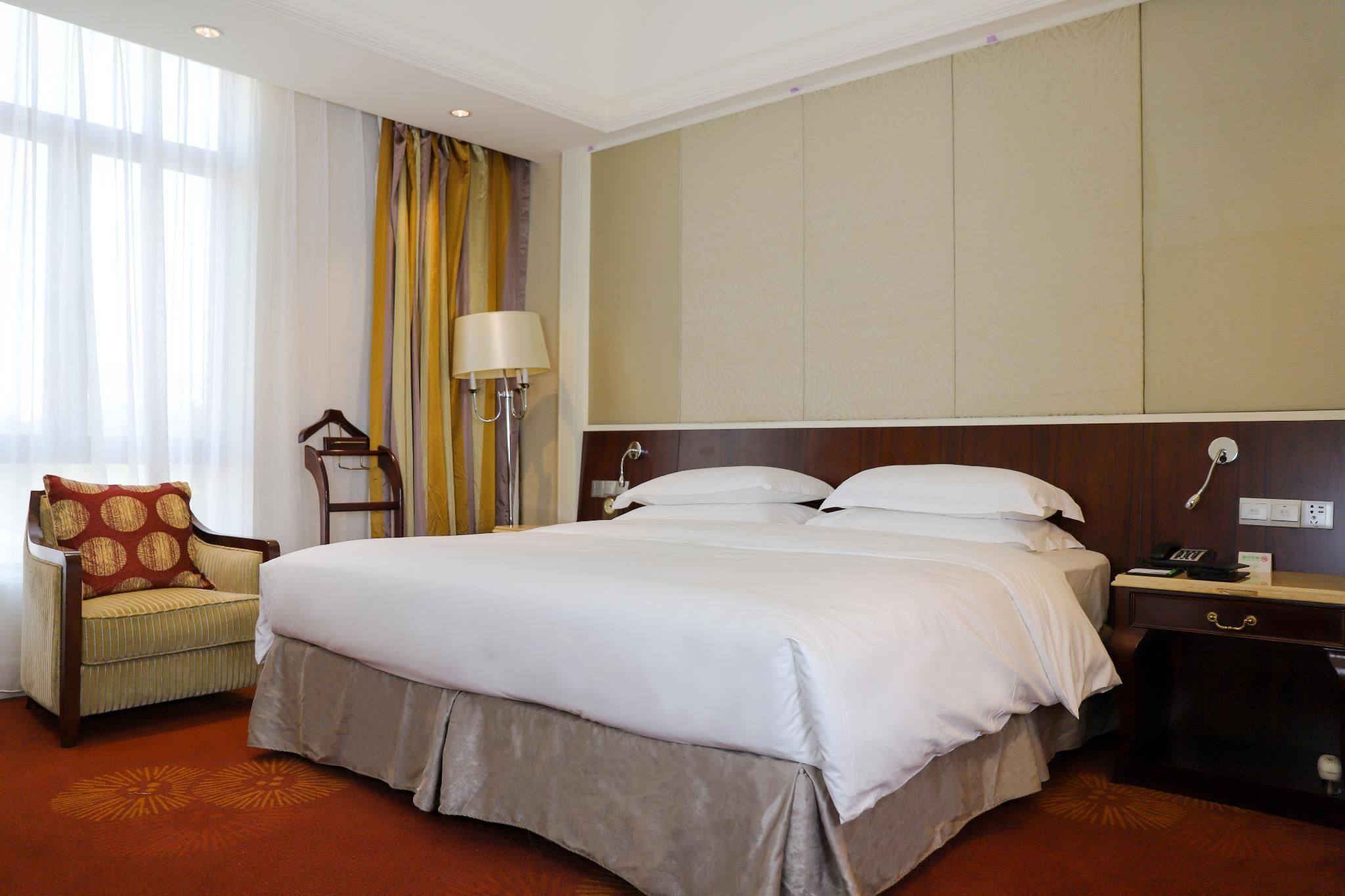 1 Bedroom Suite and Living Area