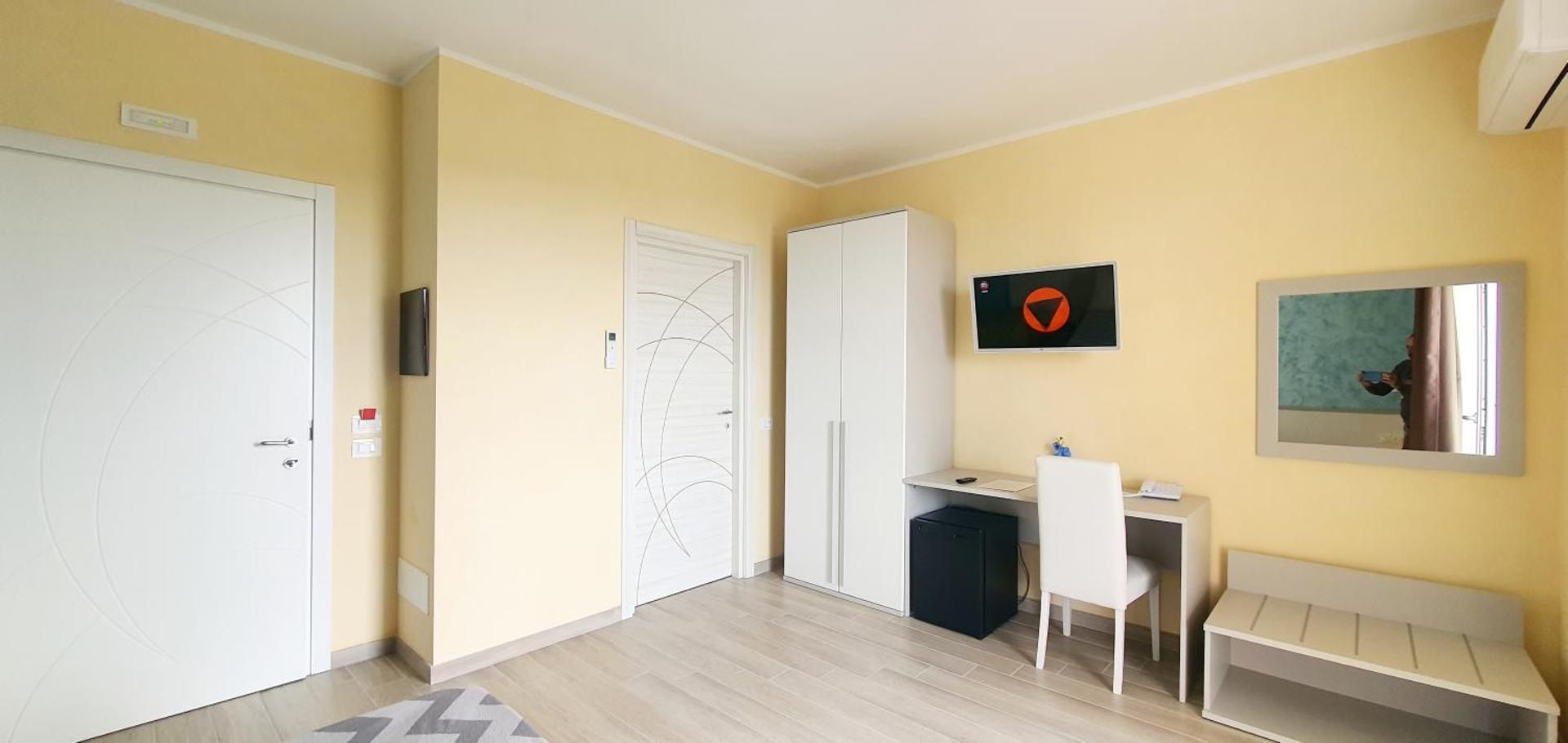 Triple Room with Sea View