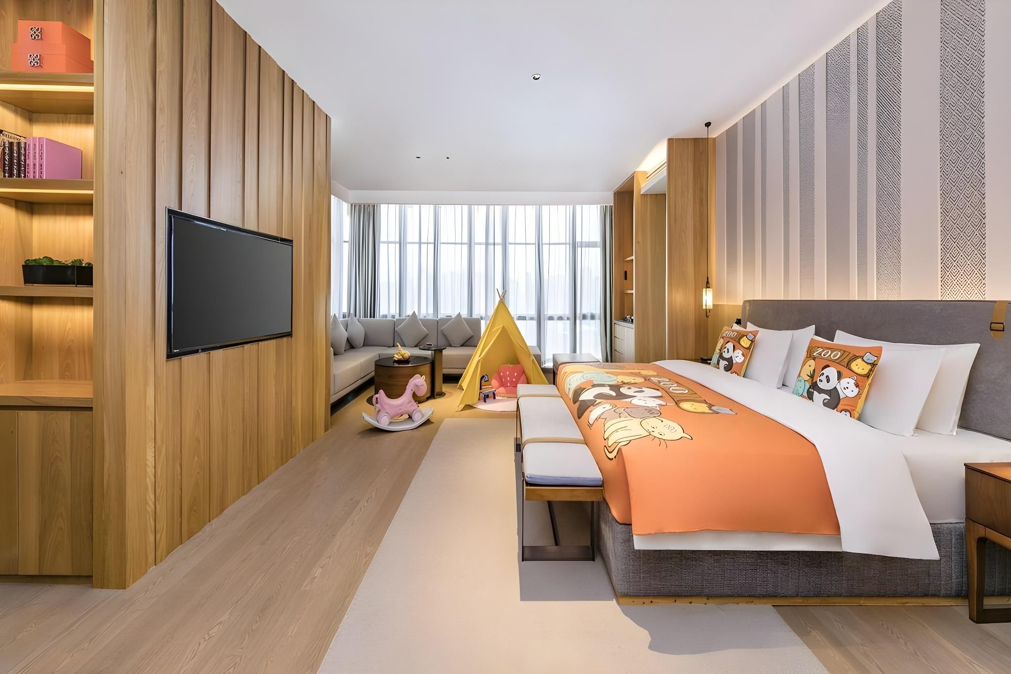 Deluxe Parent-child Queen Room