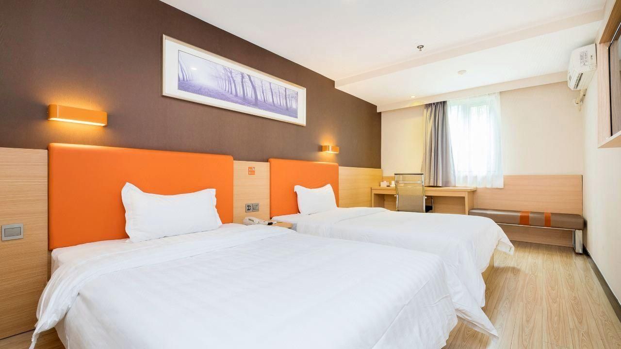 Premier Twin Room