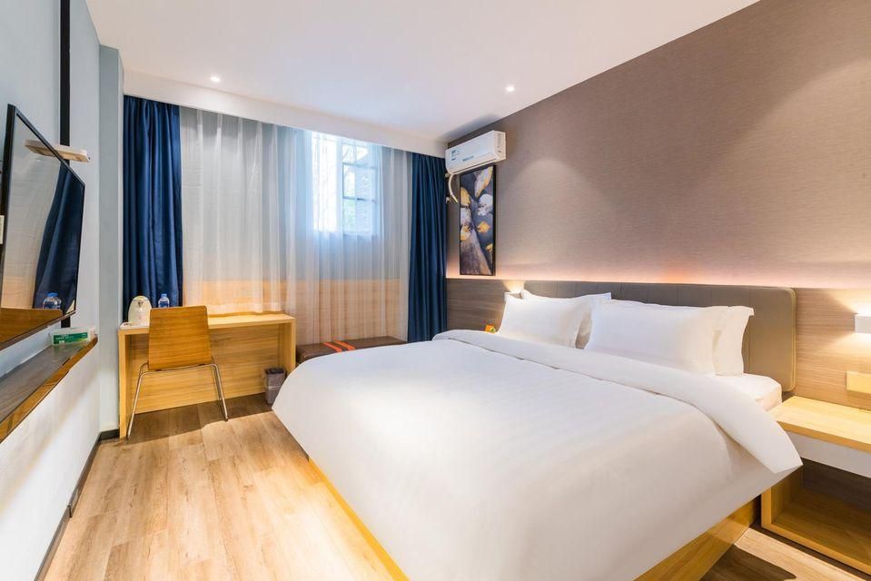 WH - Yuexiang Bed Room