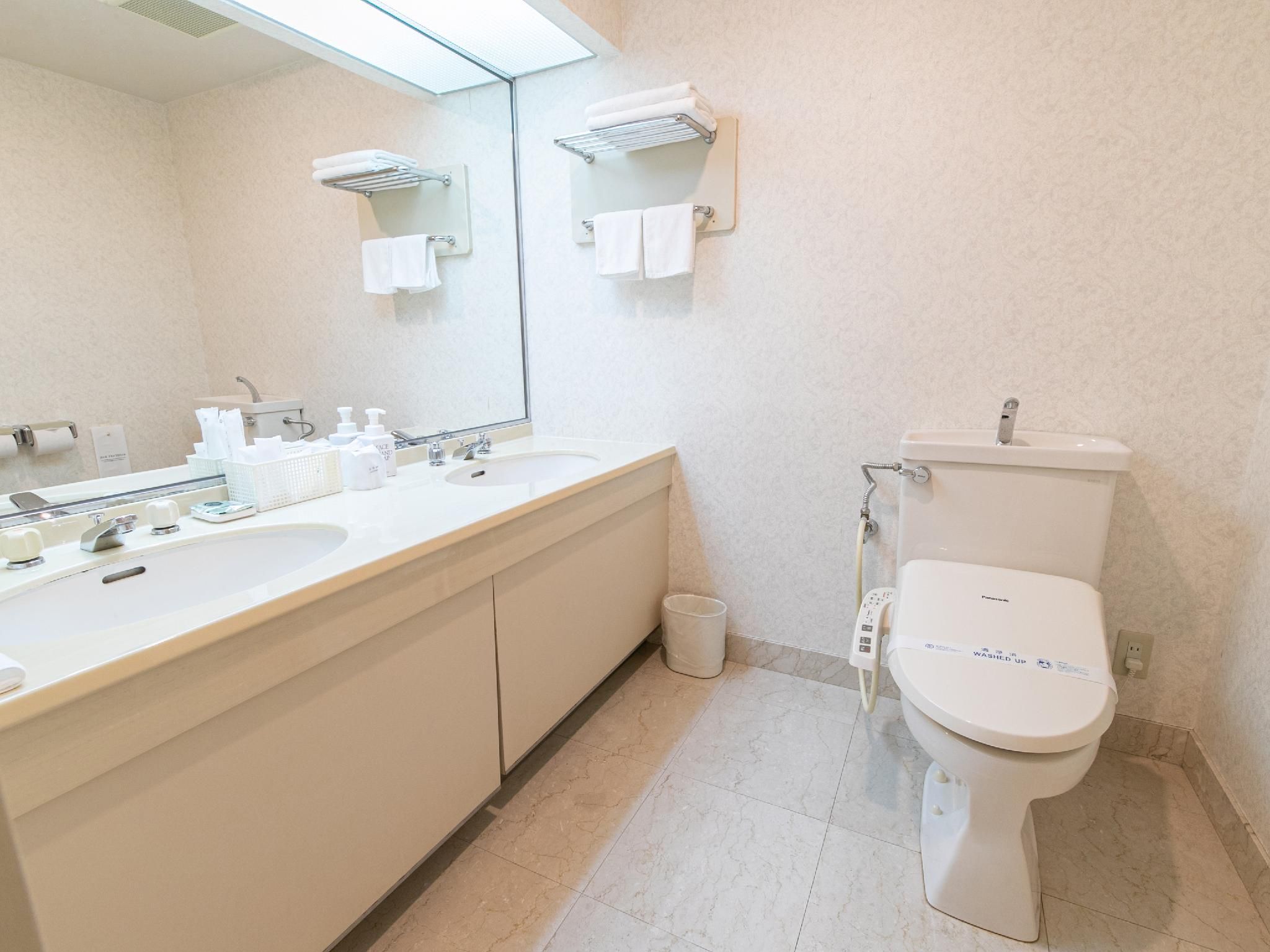 Summer Bash Party Room