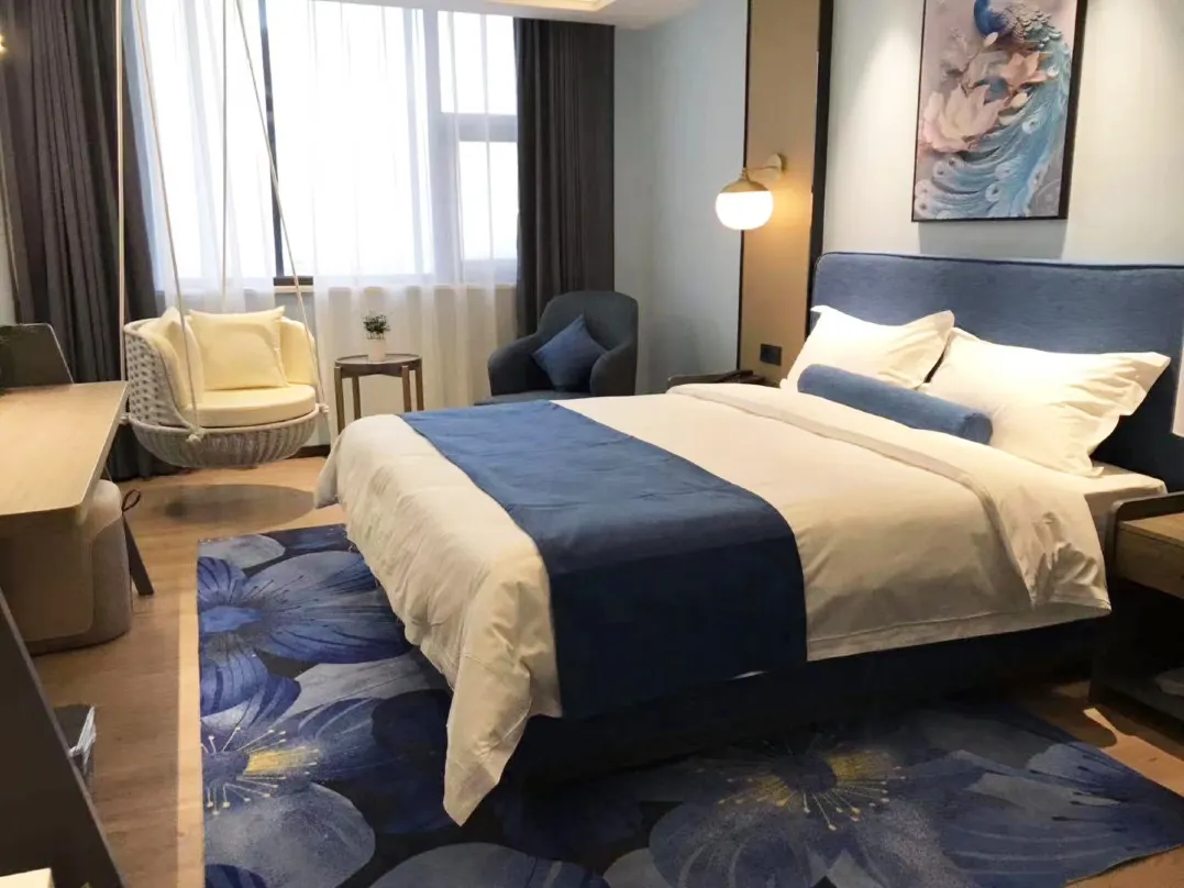 GTR Special offer - Guest Room with One 1.8M Bed