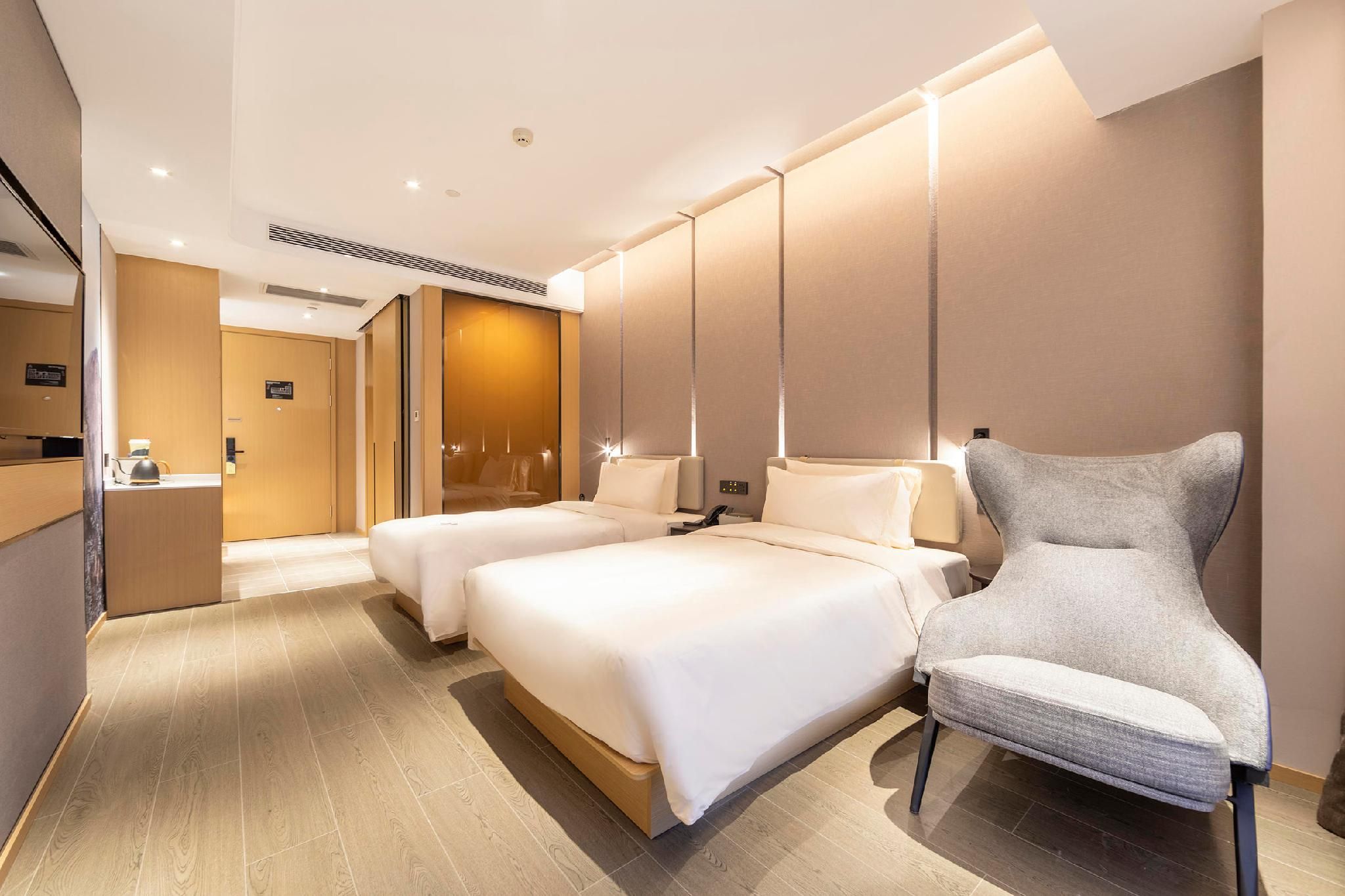 Atour - Elegant Twin Bed Room