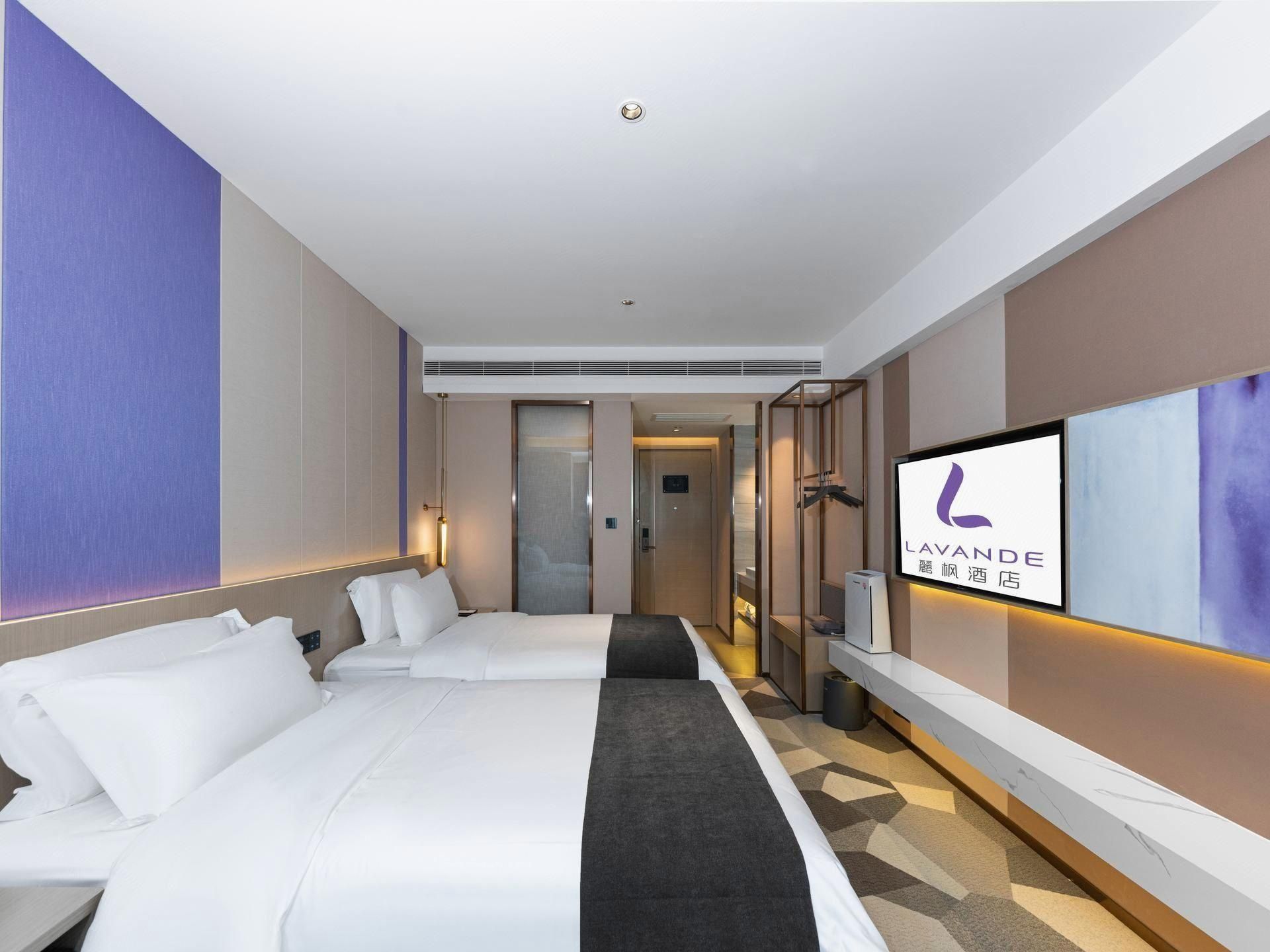 WH - Deluxe Room Twin