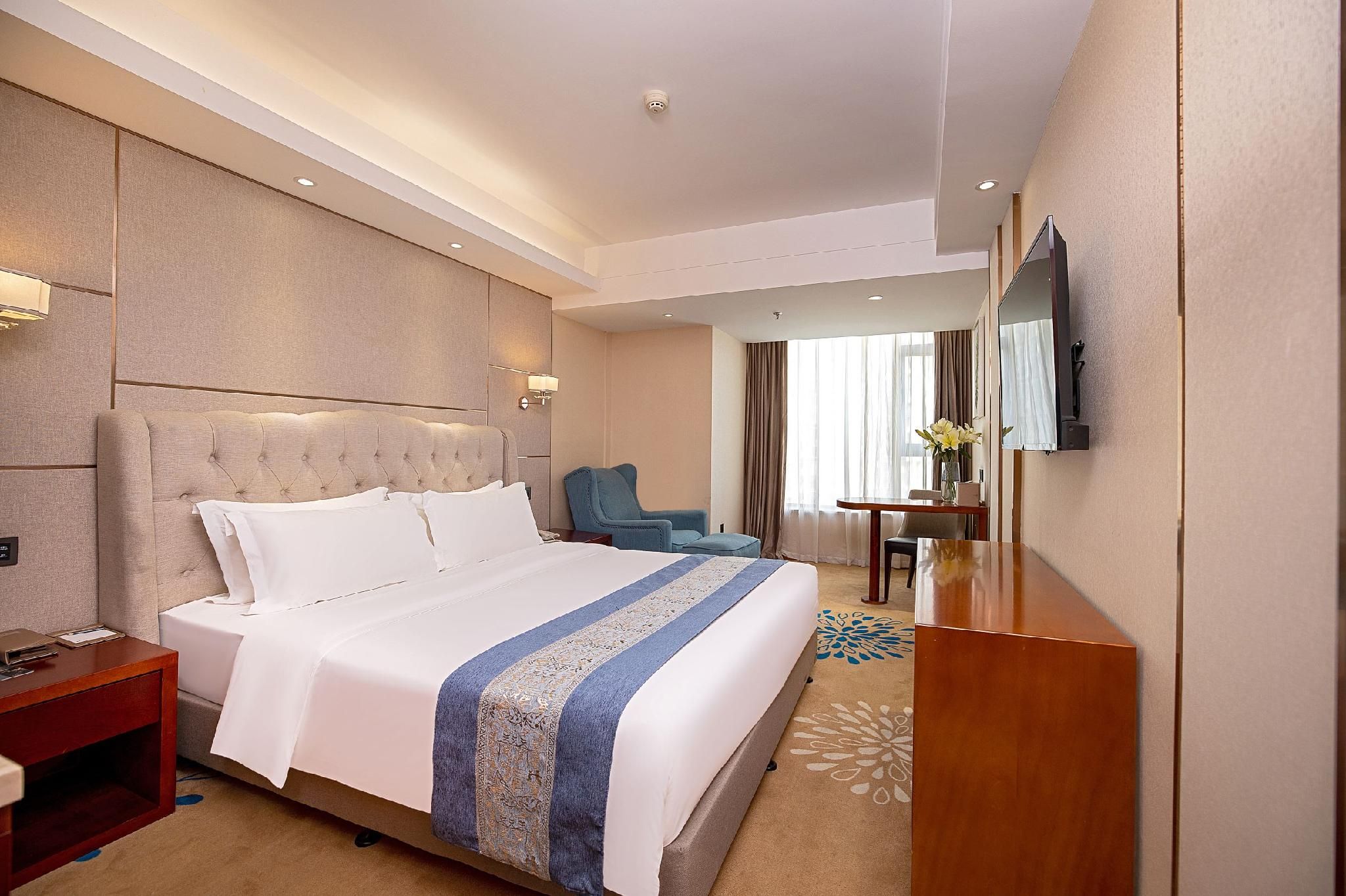 Huazhu - Superior BedRoom