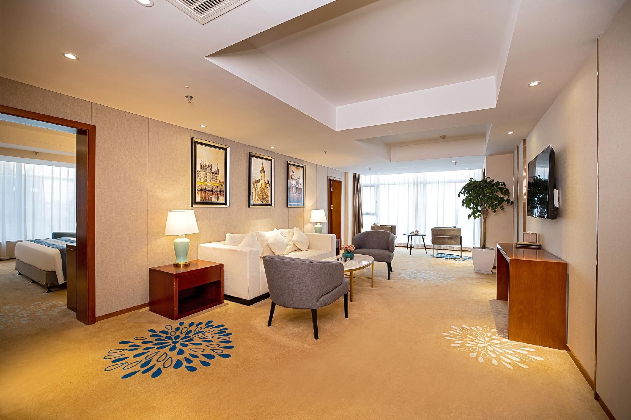 Huazhu - Executive Suite