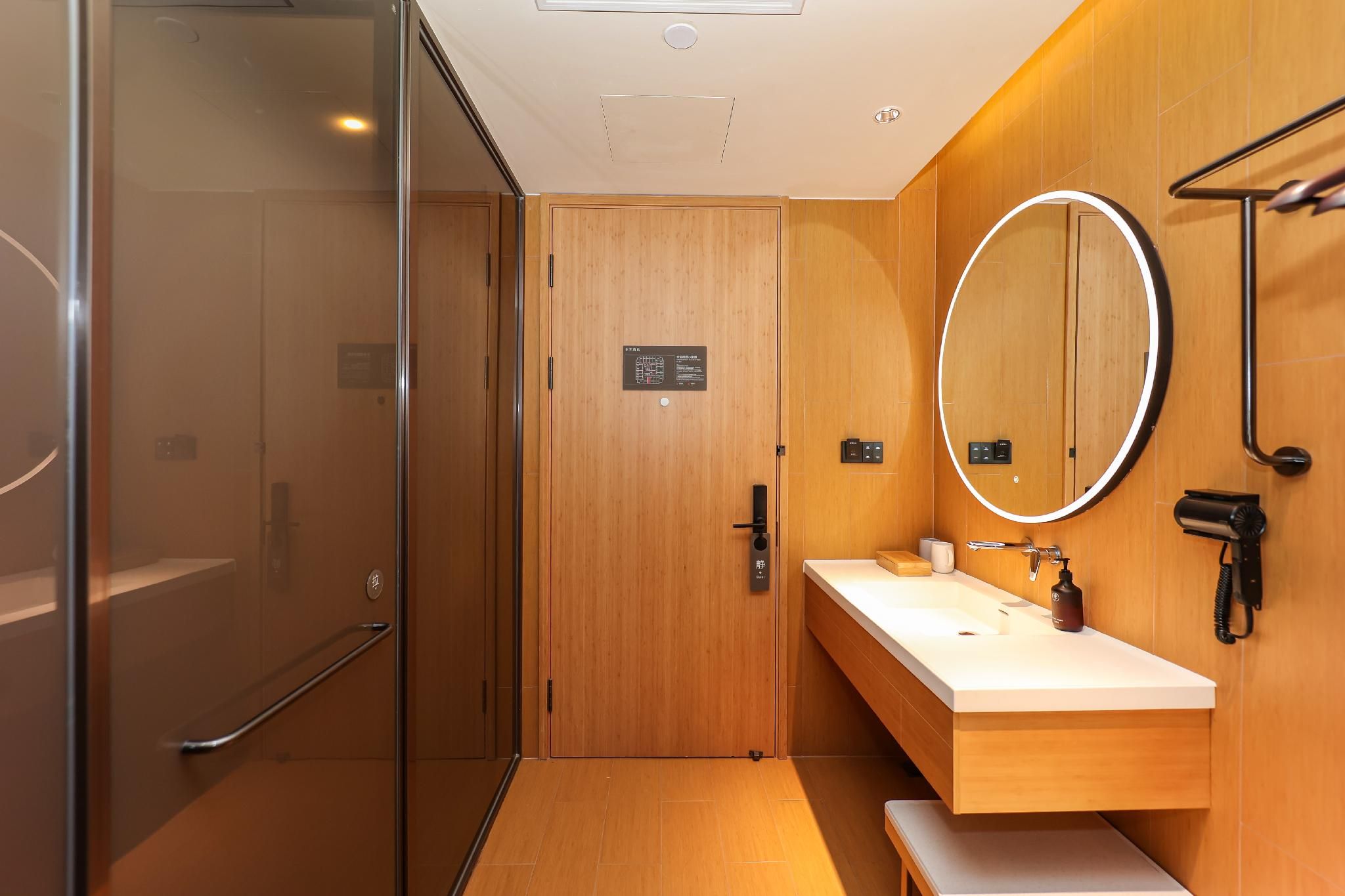 Twin Business Room