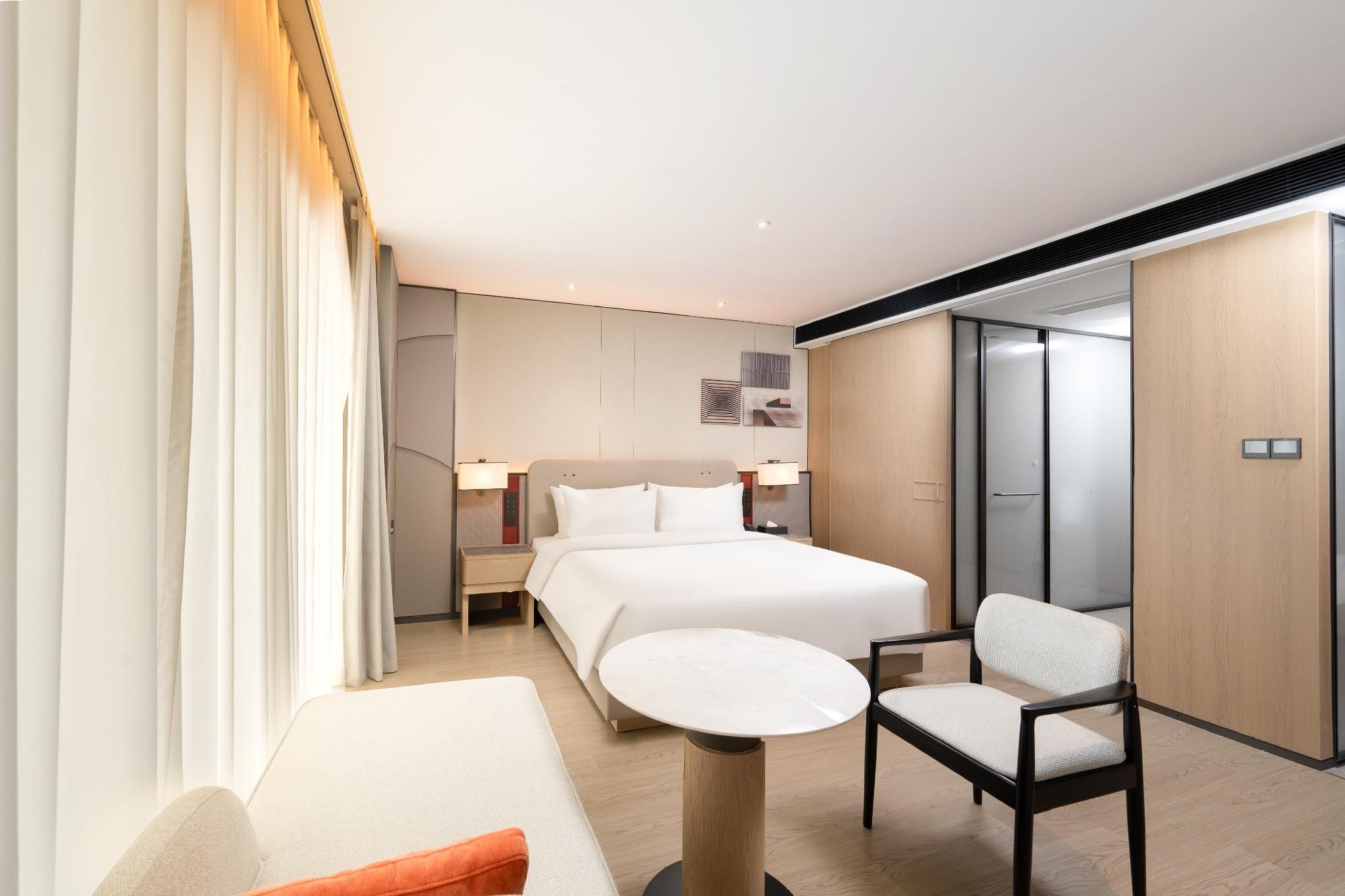 Executive, Larger Guest room, 1 Queen