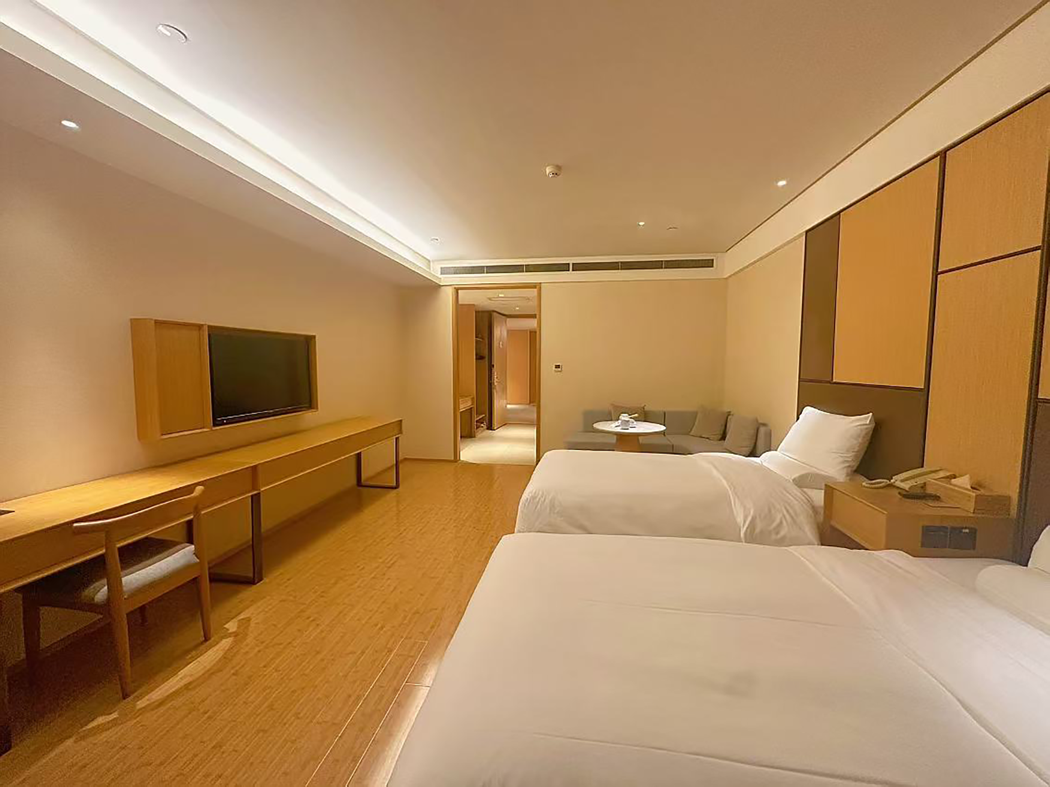 Twin Business Room