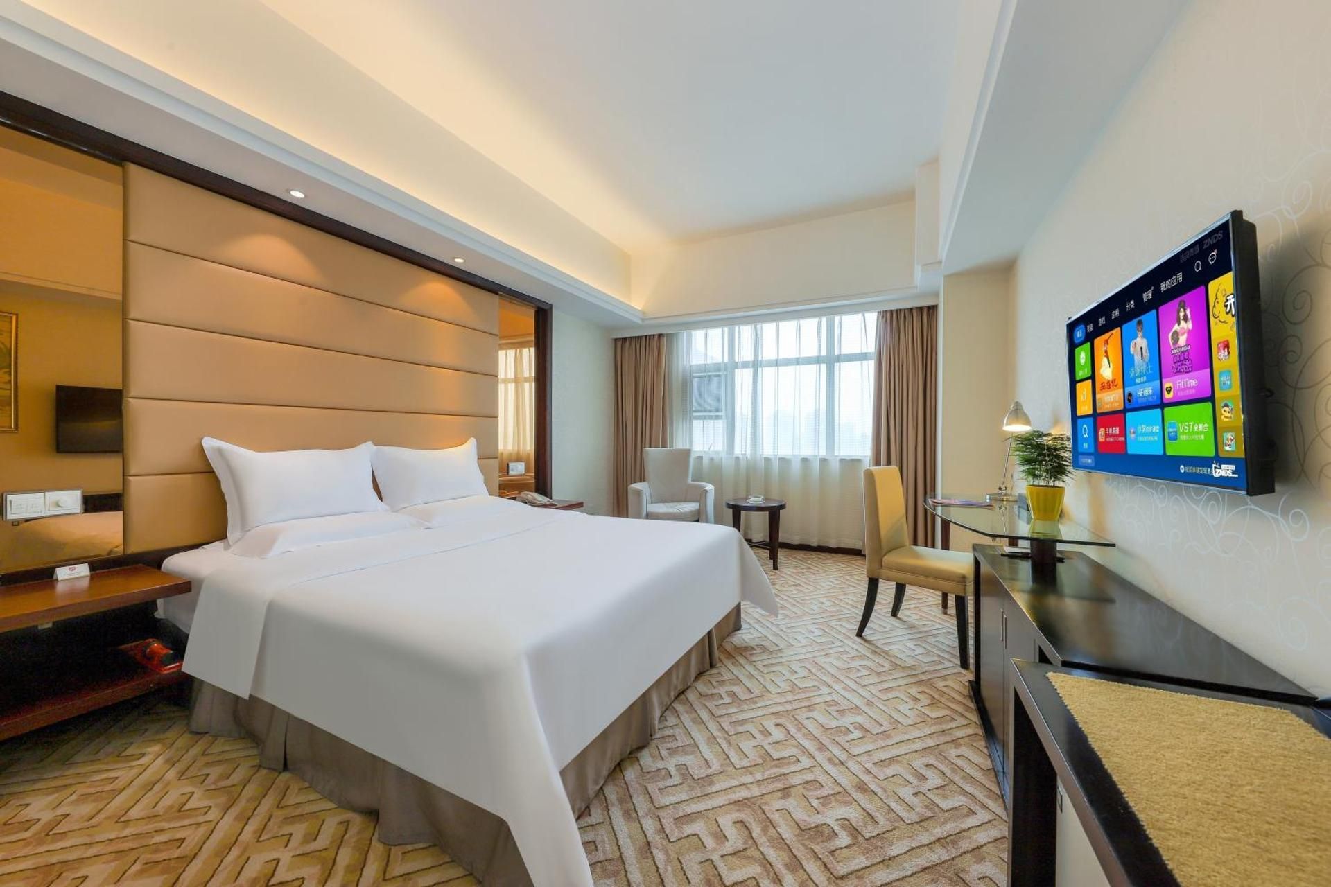 Superior Queen Room