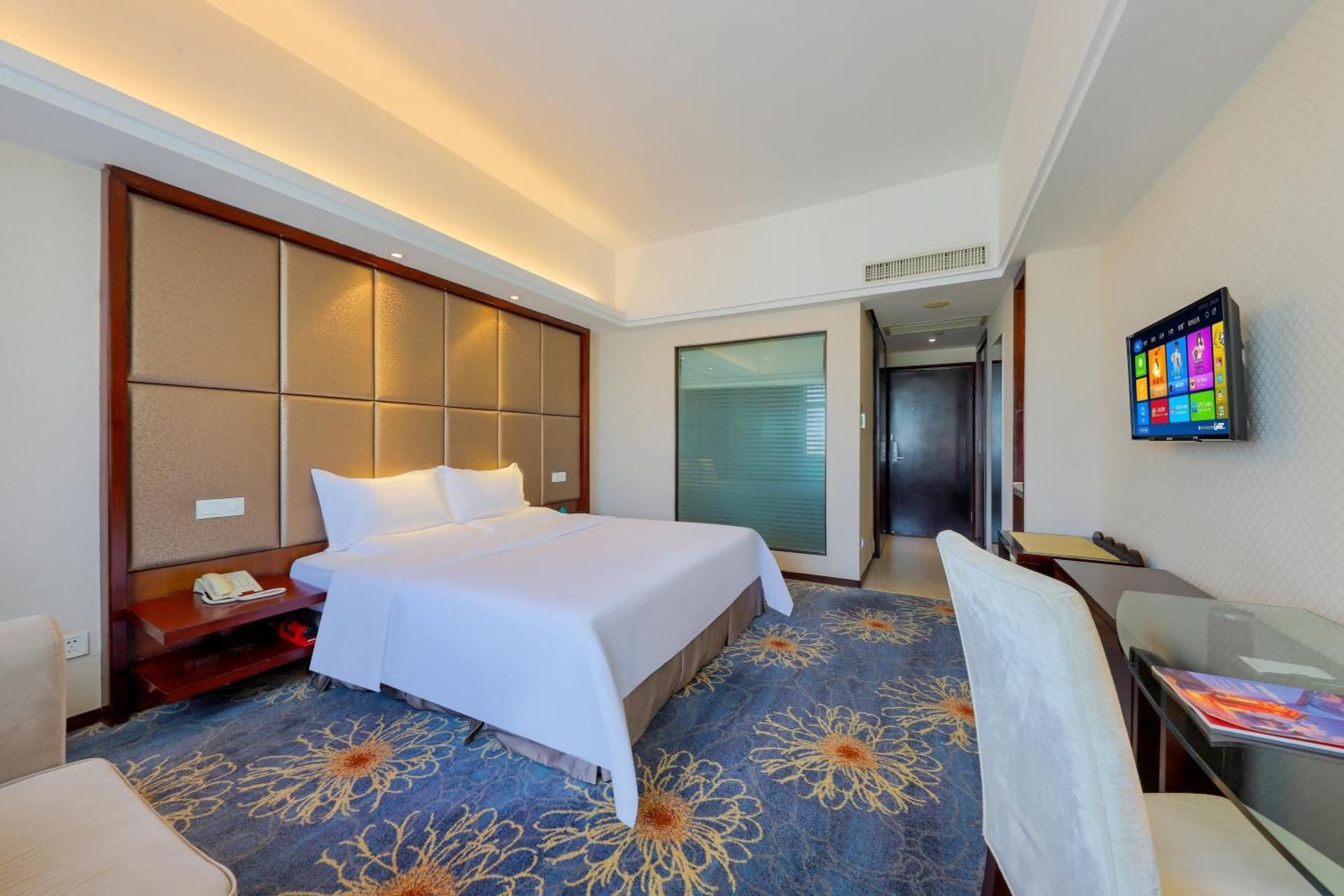 Standard King Room