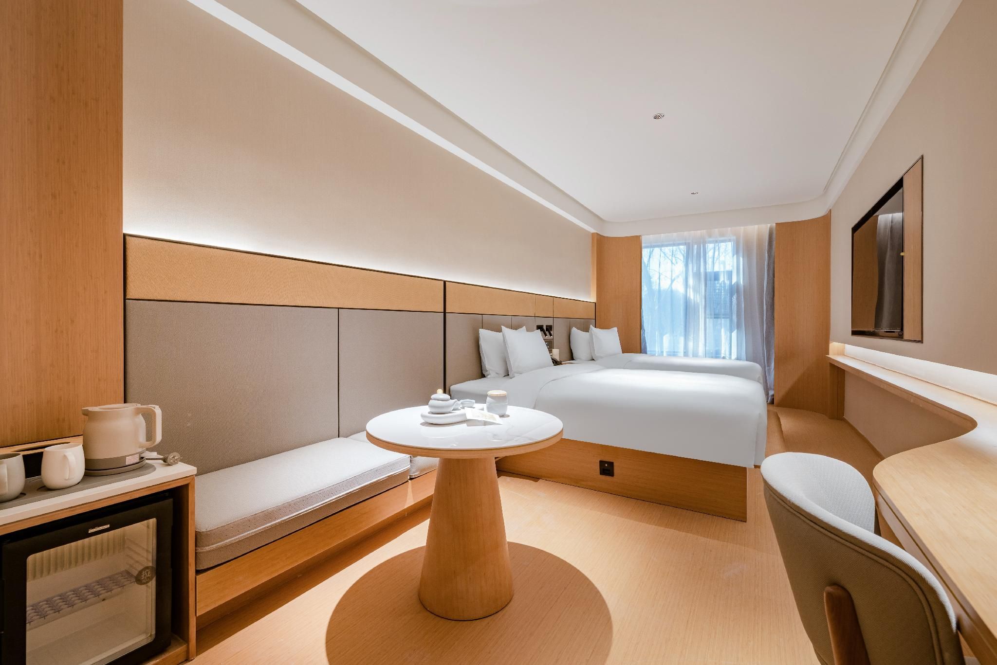 Huazhu - Family Room