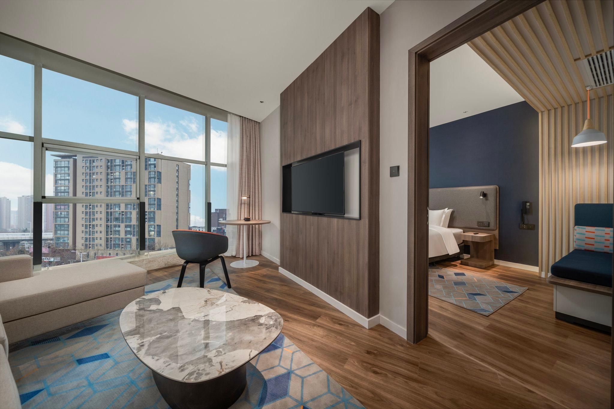 1 Bedroom Suite