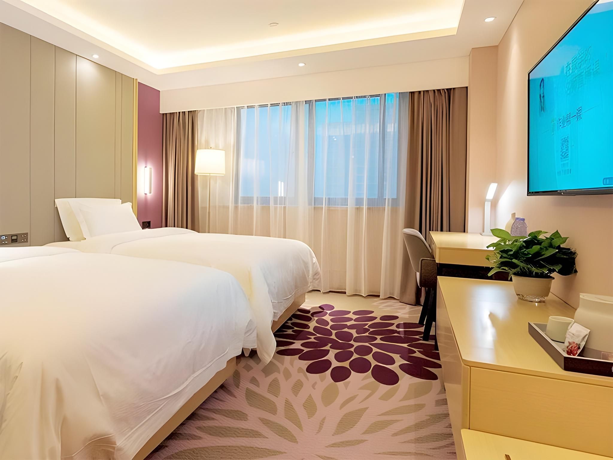 Twin Deluxe Room